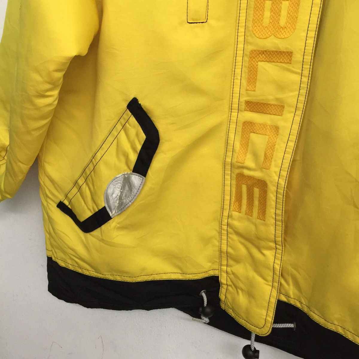 Cartoon Network Thinsulate x disney donald duck jacket hoodie made in Japan Size US M / EU 48-50 / 2 - 8 Thumbnail