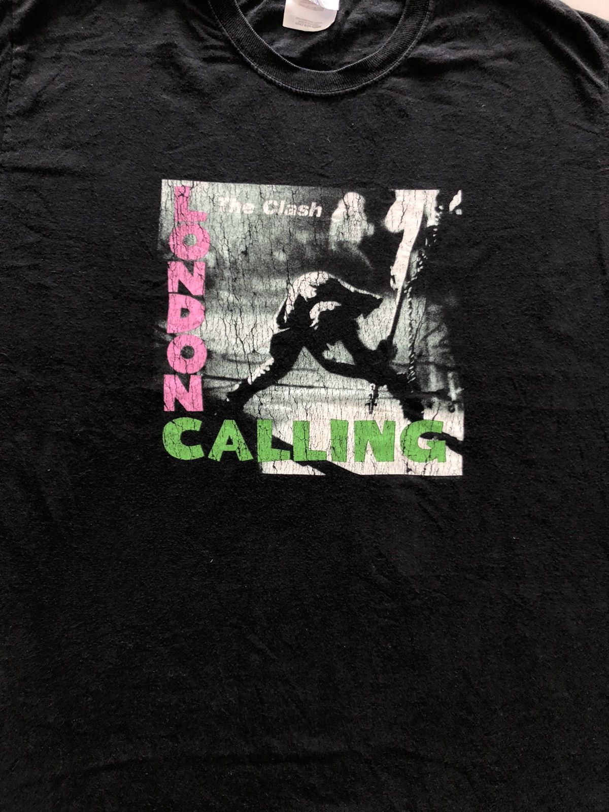 Band Tees 2004 The Clash London Calling Shirts Size US M / EU 48-50 / 2 - 3 Thumbnail