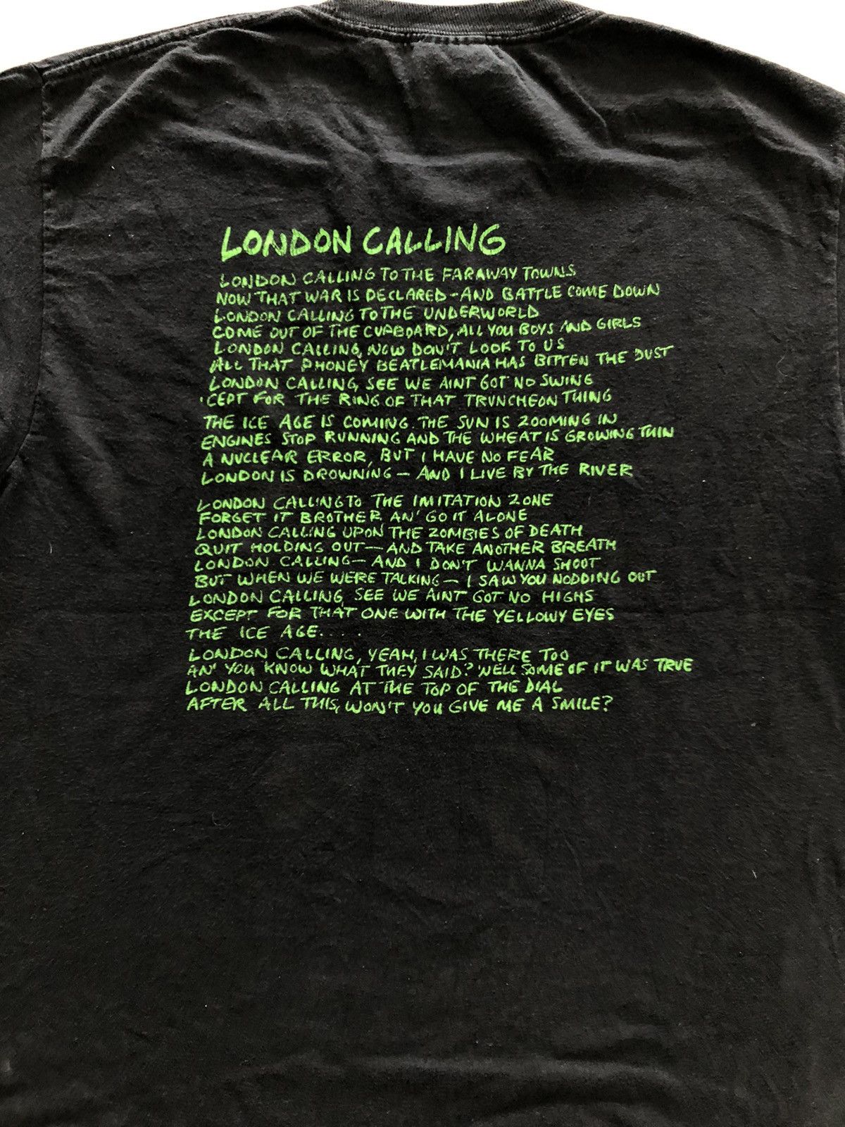 Band Tees 2004 The Clash London Calling Shirts Size US M / EU 48-50 / 2 - 6 Thumbnail