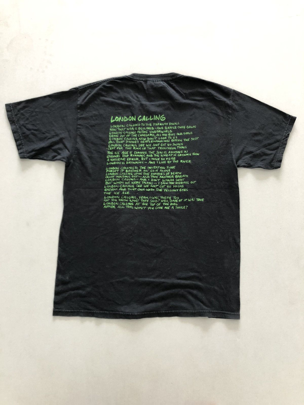 Band Tees 2004 The Clash London Calling Shirts Size US M / EU 48-50 / 2 - 2 Thumbnail