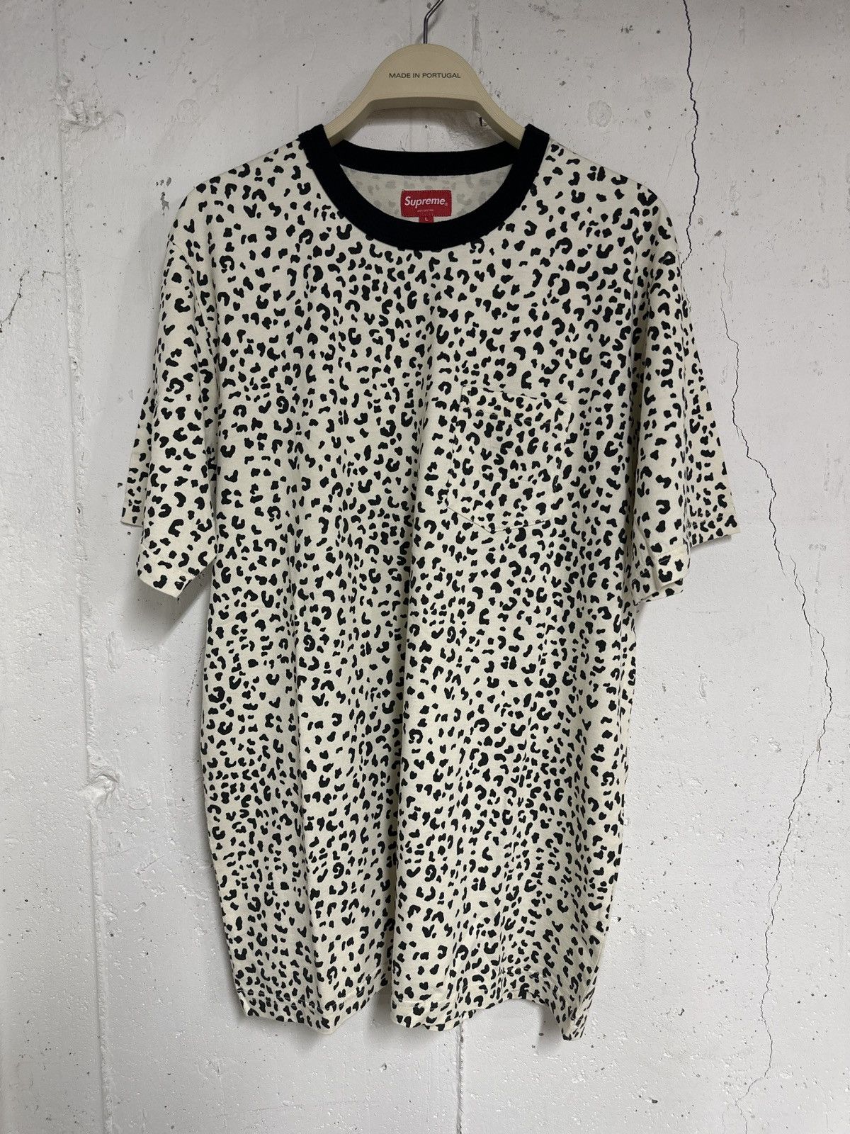 Supreme Supreme leopard pocket tee cream large Size US L / EU 52-54 / 3 - 2 Thumbnail