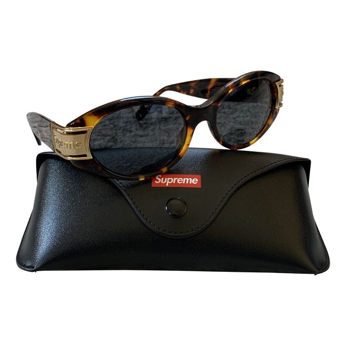 Supreme S/S 2018 Supreme Plaza Sunglasses + Case | Grailed