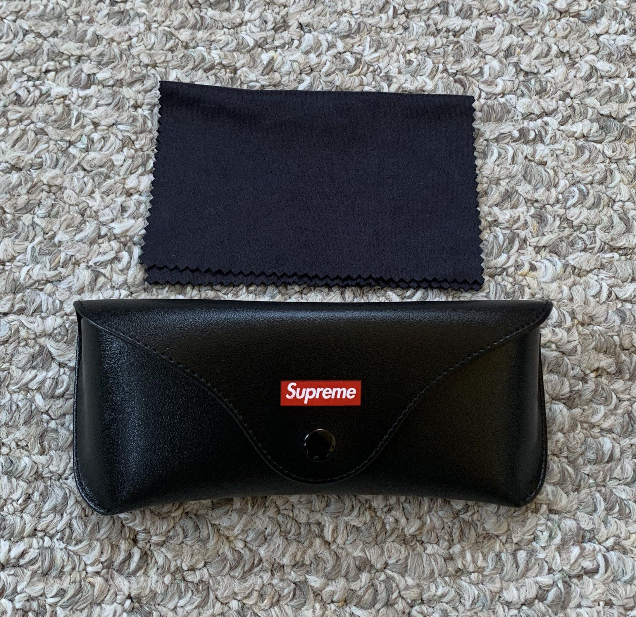 Supreme S/S 2018 Supreme Plaza Sunglasses + Case Size ONE SIZE - 7 Thumbnail