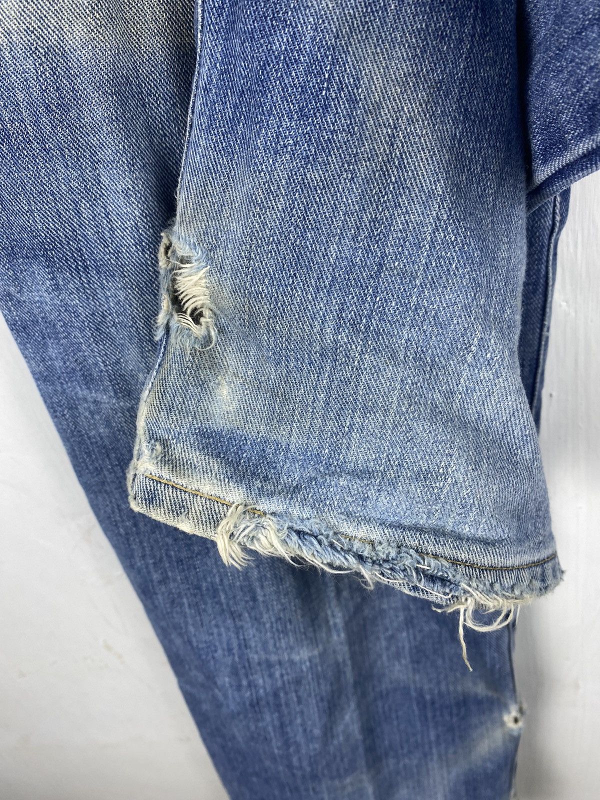 Edwin OFFER 🔥 Vintage Edwin 404 Distressed Blue Denim Jeans Size US 33 - 7 Thumbnail