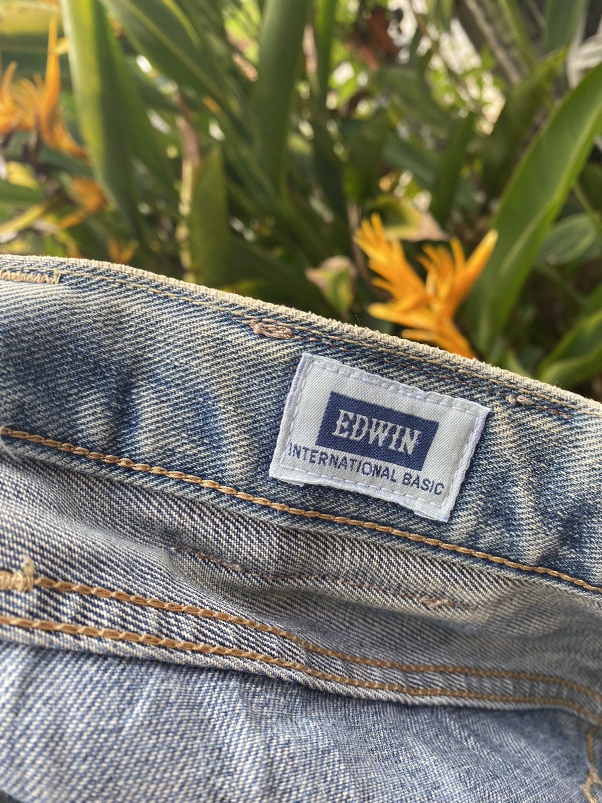 Edwin OFFER 🔥 Vintage Edwin 404 Distressed Blue Denim Jeans Size US 33 - 13 Thumbnail