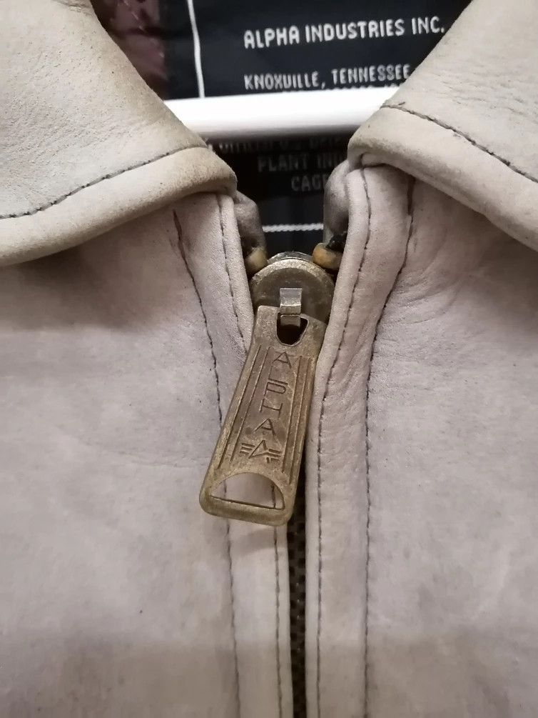 Alpha Industries Vintage AVIREX Flight Leather Jacket - Size XL Size US XL / EU 56 / 4 - 7 Thumbnail