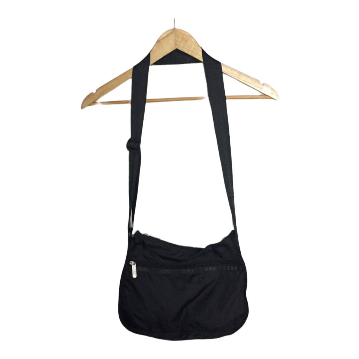 LeSportsac Lesportsac sling /shoulder bag black nice design Size ONE SIZE - 2 Thumbnail