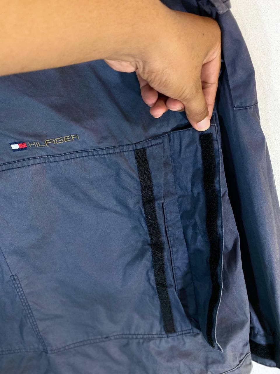Tommy Hilfiger Vintage Tommy Hilfiger Half Zipper anorak Jacket Nice Design Size US S / EU 44-46 / 1 - 8 Thumbnail