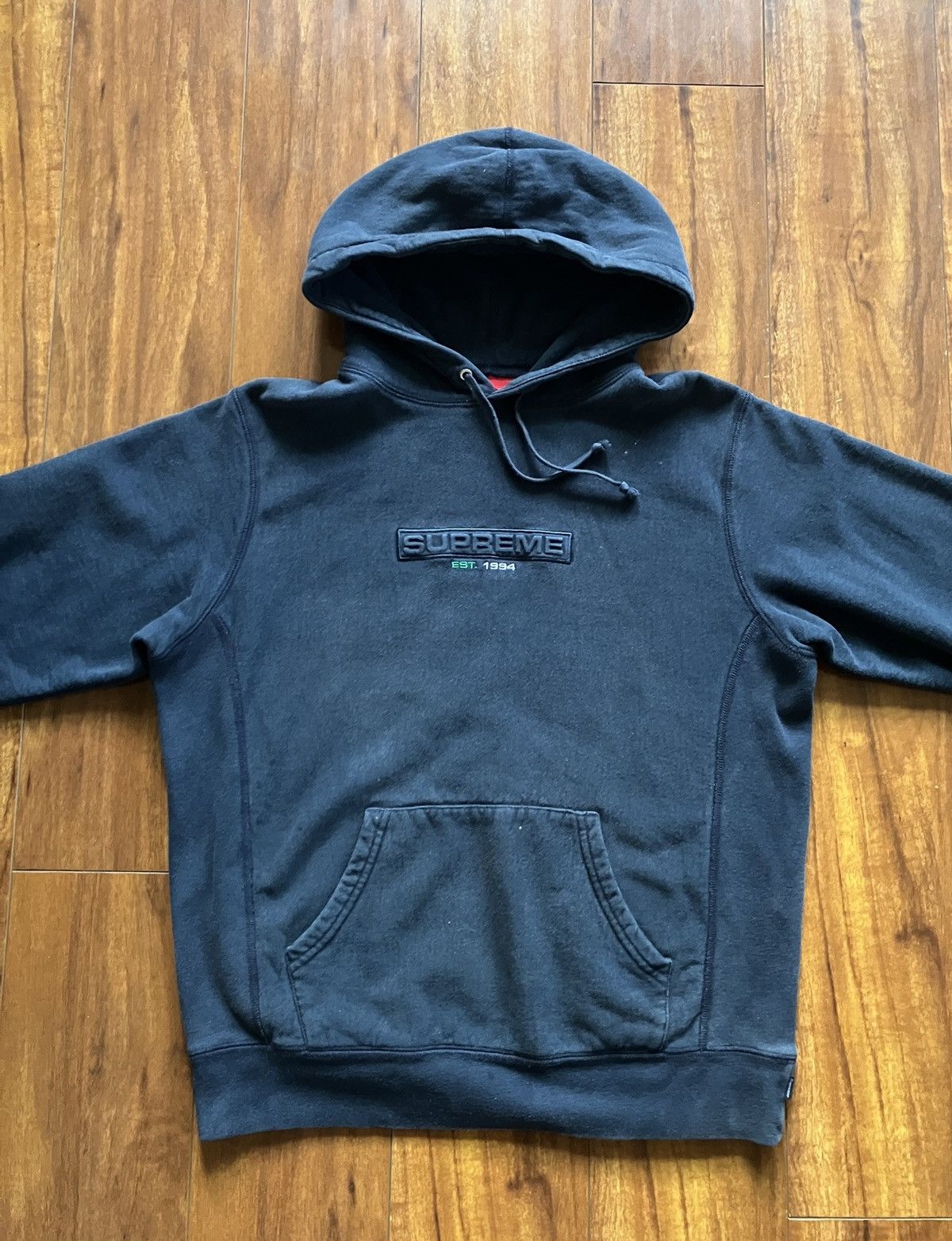 Supreme est 1994 hoodie online