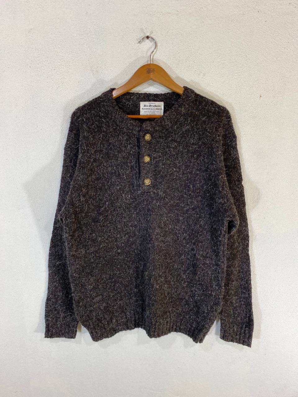 Aran Isles Knitwear Vintage Rio Brothers Knitted Wool Sweatshirt Nice Design Size US L / EU 52-54 / 3 - 1 Thumbnail
