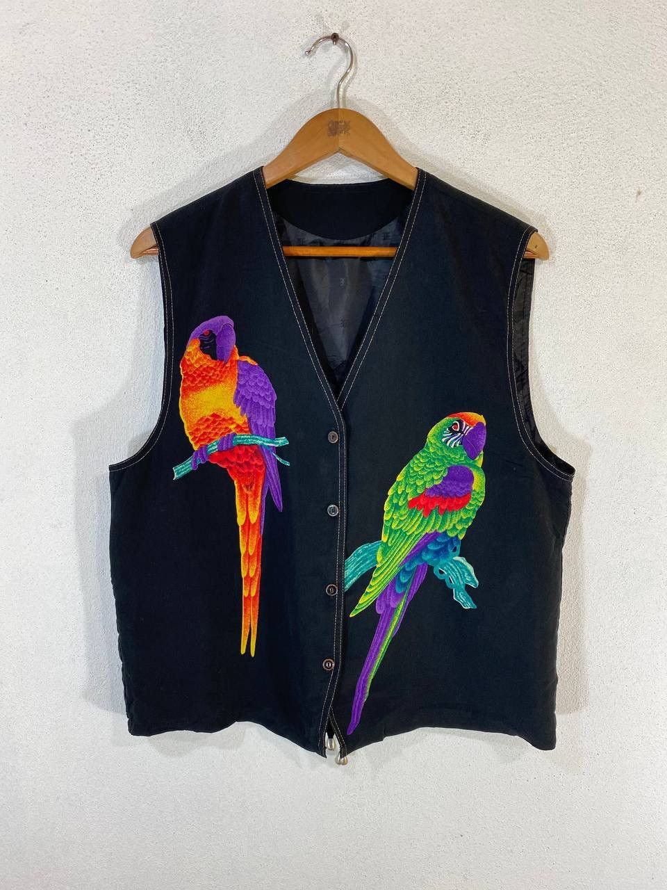 Japanese Brand Vintage Japanese Brands Parrot Vest nice design Size US M / EU 48-50 / 2 - 1 Thumbnail