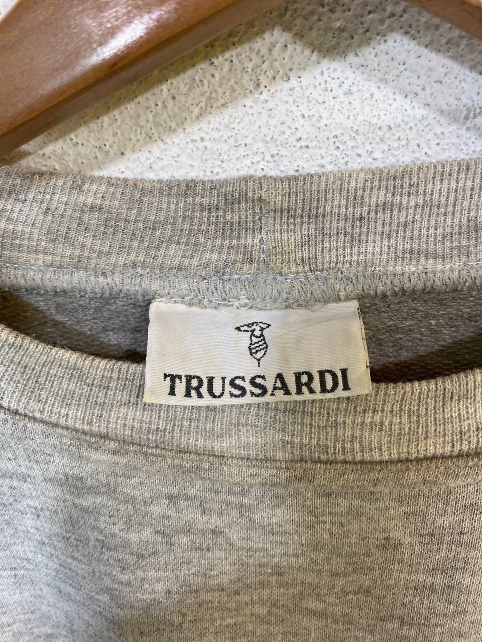 Trussardi Vintage Trussardi Sweatshirt Made In Italy Very Nice Design Size US L / EU 52-54 / 3 - 6 Thumbnail