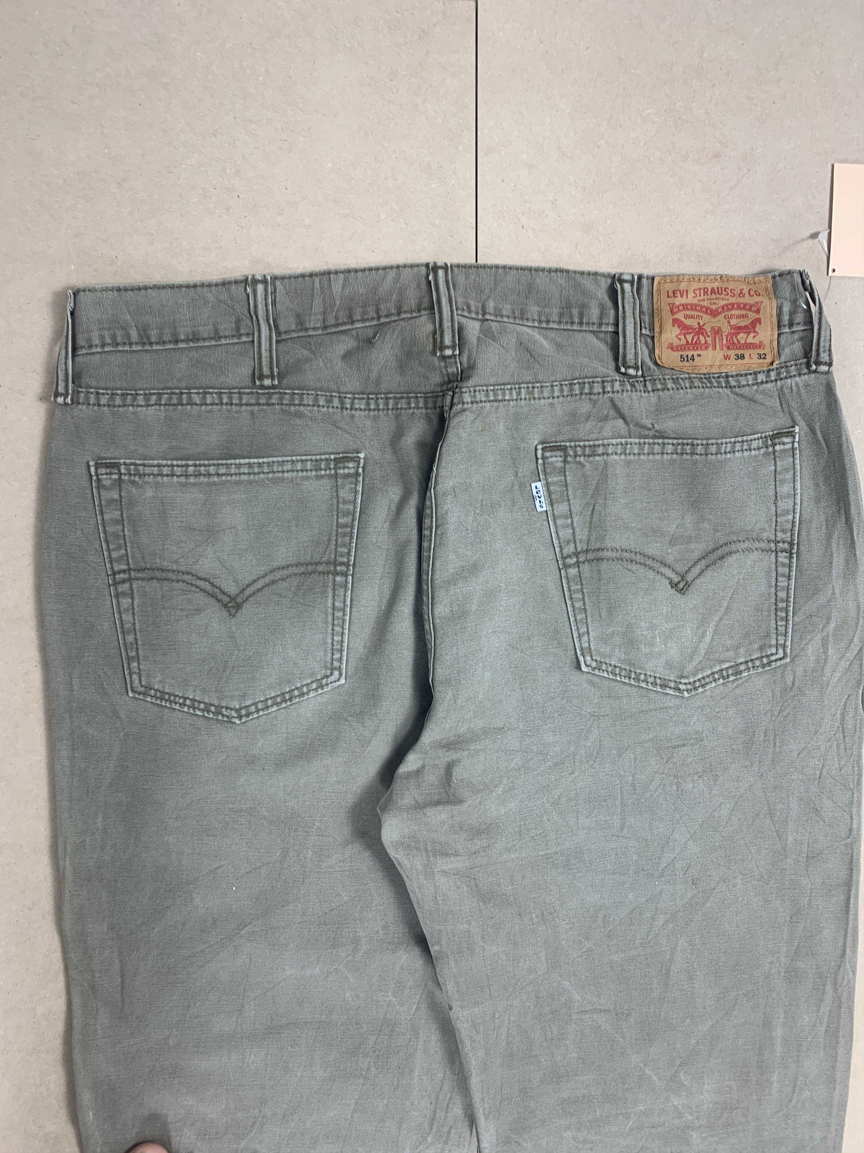 Levi's VIntage LEVI'S 514 White Tag Loose Straight Cut Jeans P0071 Size US 37 - 7 Thumbnail