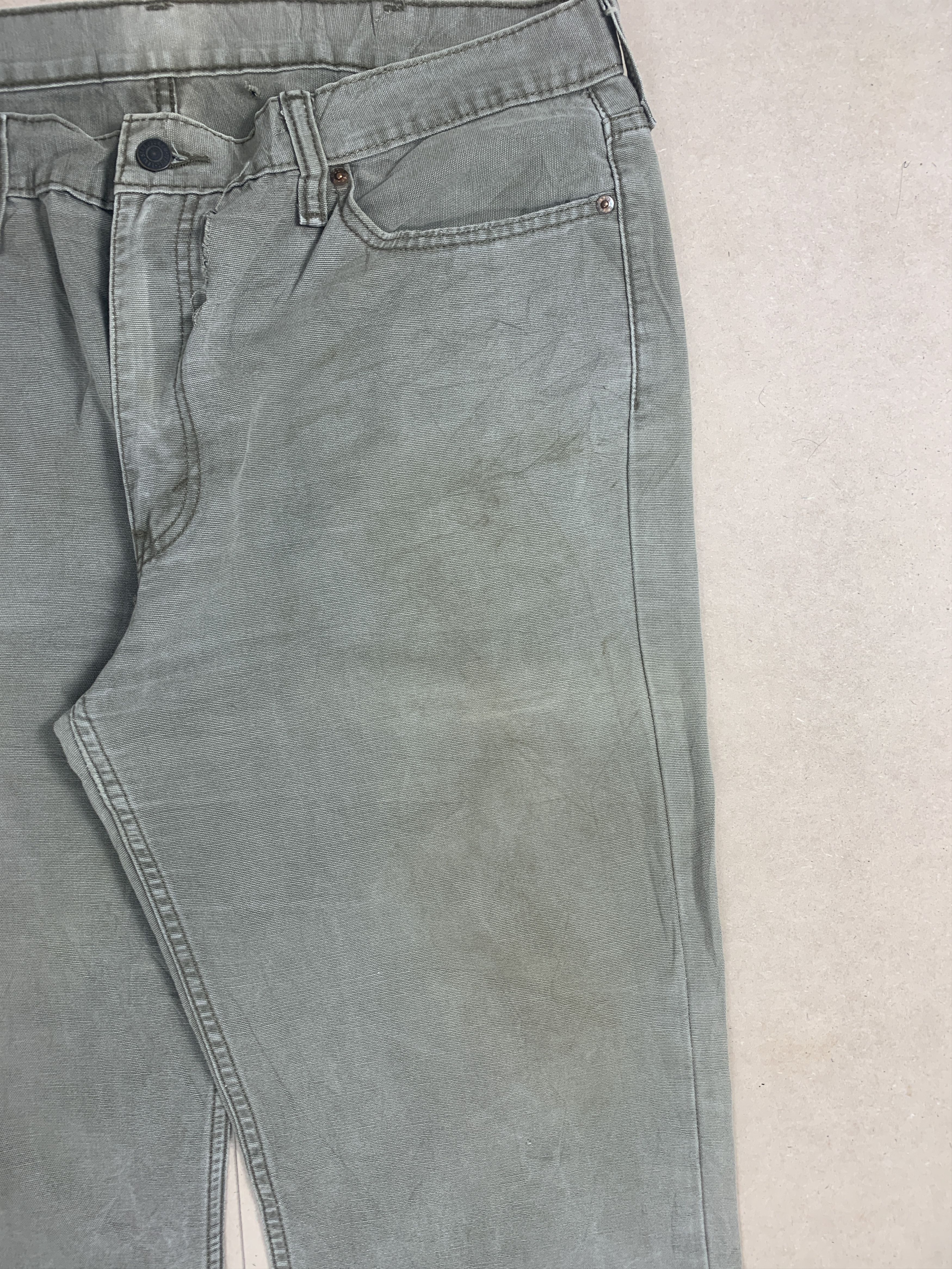 Levi's VIntage LEVI'S 514 White Tag Loose Straight Cut Jeans P0071 Size US 37 - 3 Thumbnail