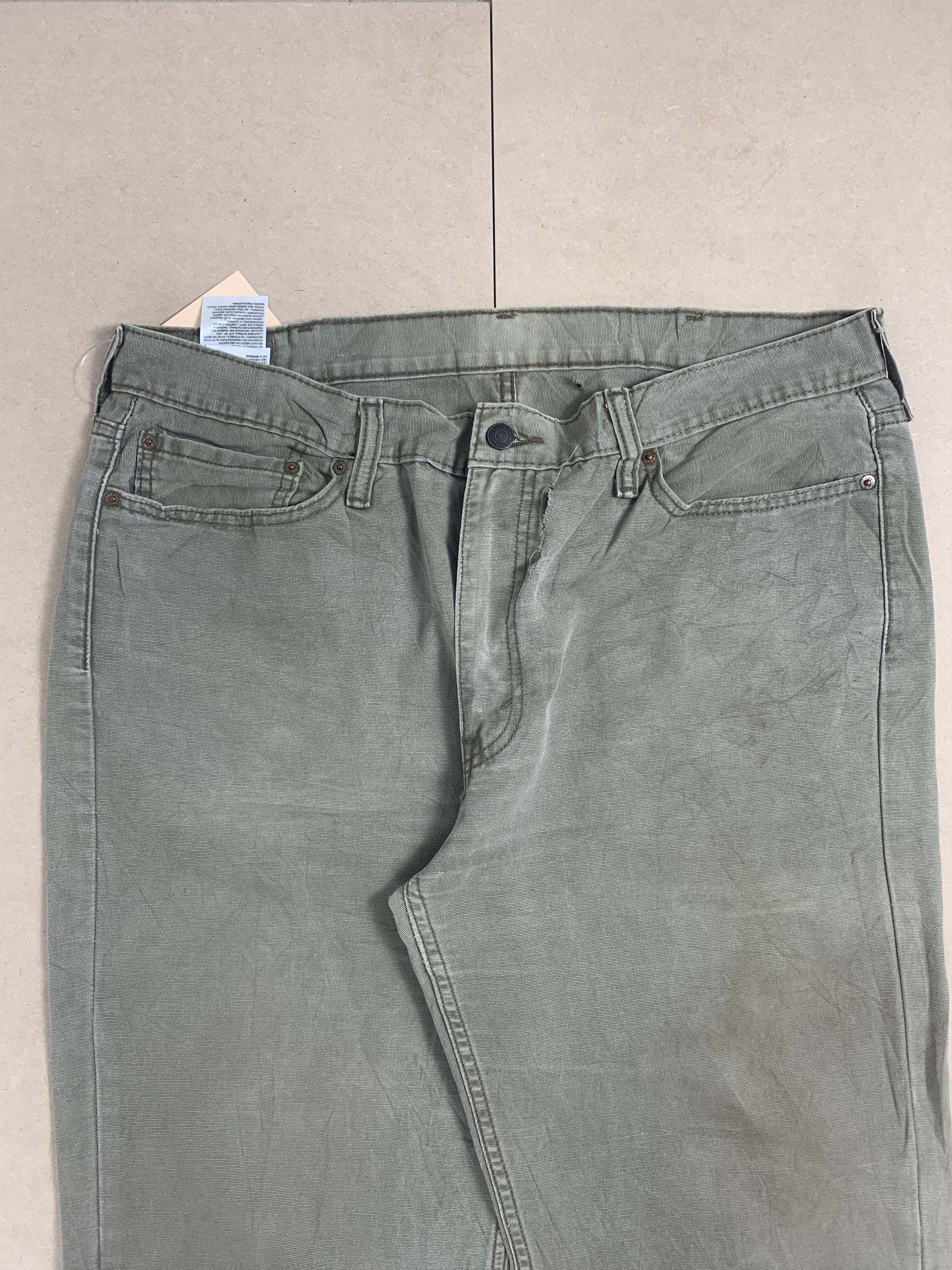 Levi's VIntage LEVI'S 514 White Tag Loose Straight Cut Jeans P0071 Size US 37 - 2 Thumbnail