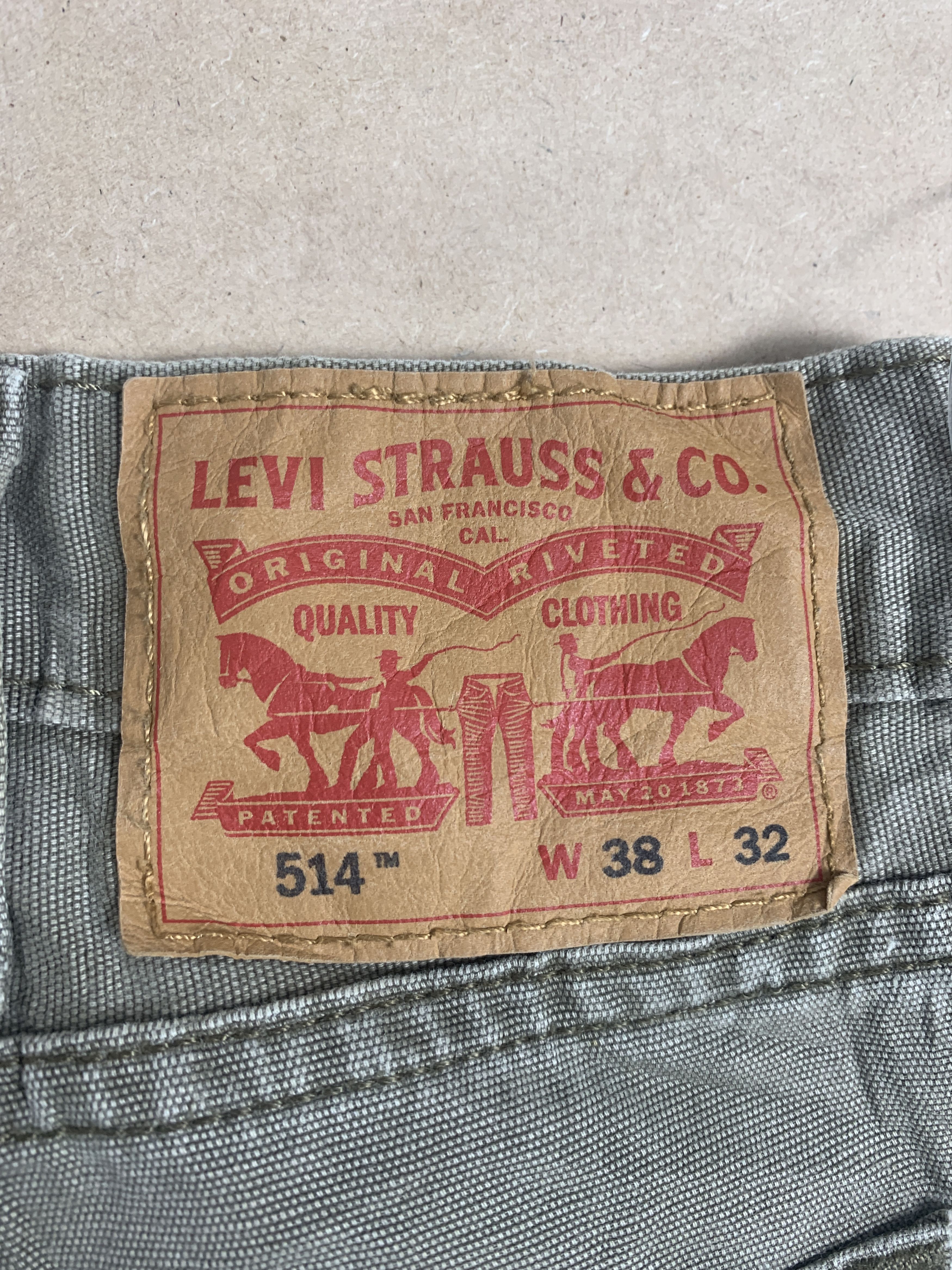 Levi's VIntage LEVI'S 514 White Tag Loose Straight Cut Jeans P0071 Size US 37 - 8 Thumbnail