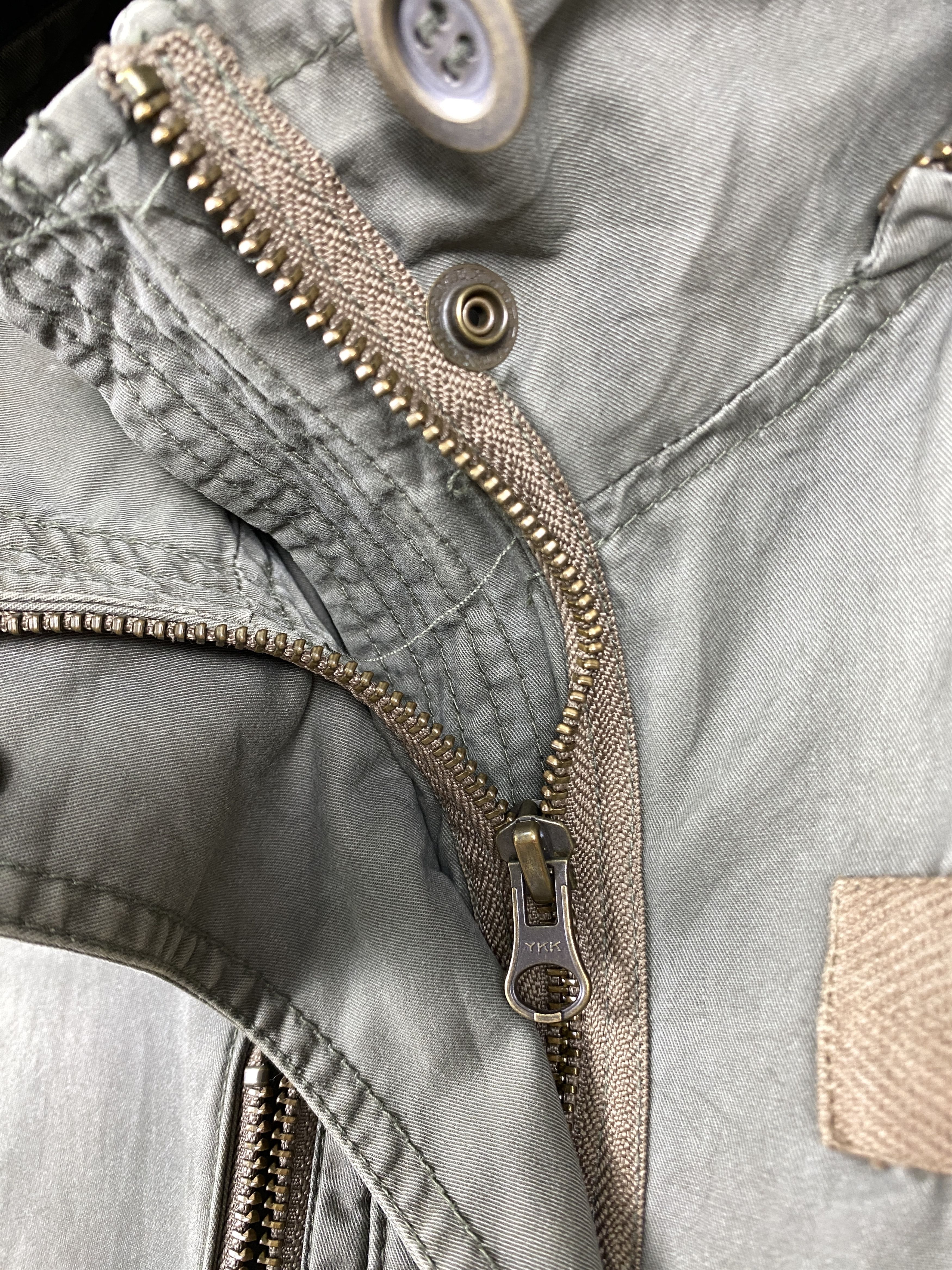Japanese Brand Vintage Purple And Yellow Hoodie Zip Up Parkas Jacket J1292 Size US S / EU 44-46 / 1 - 7 Thumbnail
