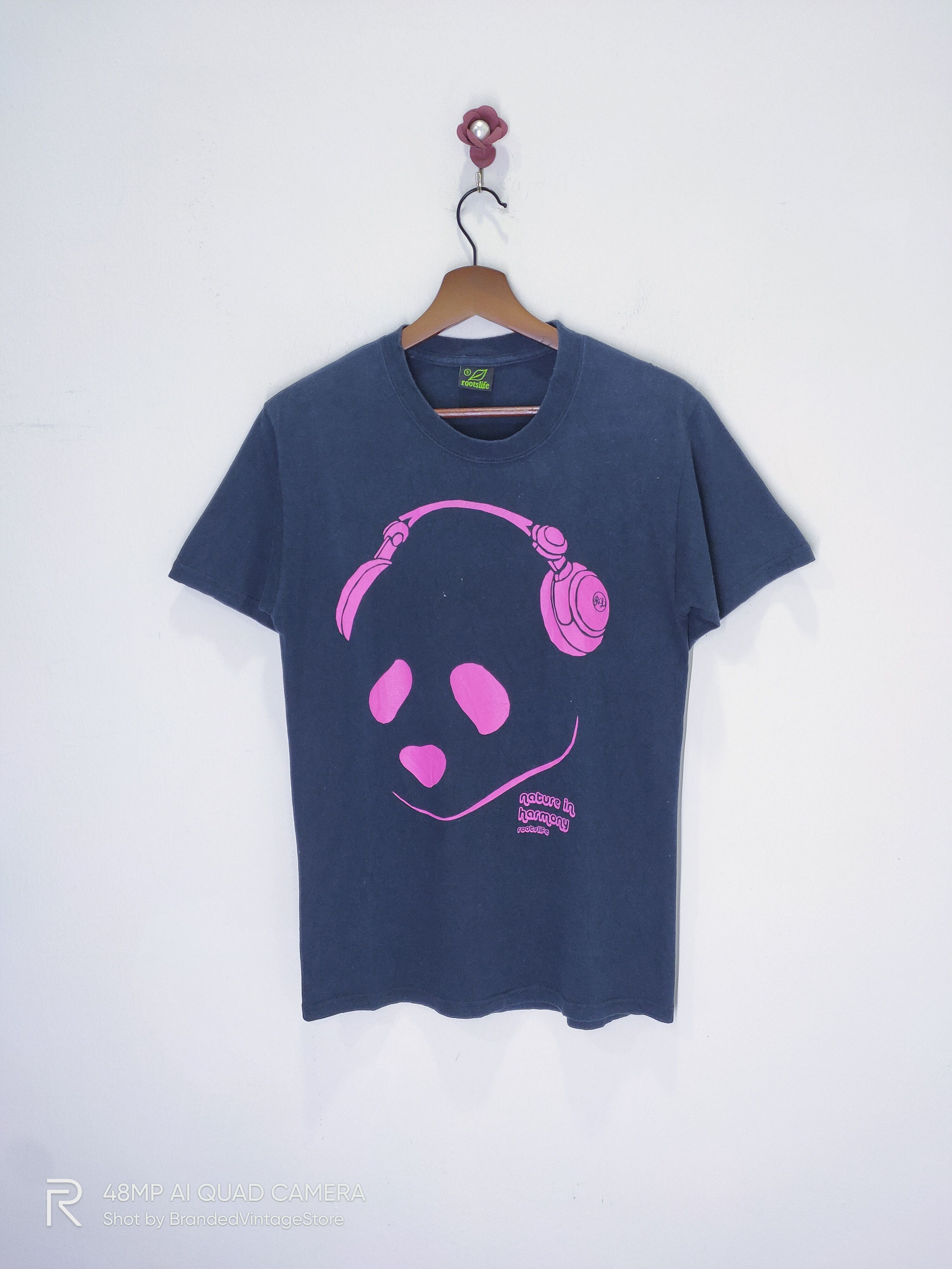 Roots ROOTSLIFE USA Panda Wearing Headphone Big Logo Graphic Tee Size US S / EU 44-46 / 1 - 1 Thumbnail