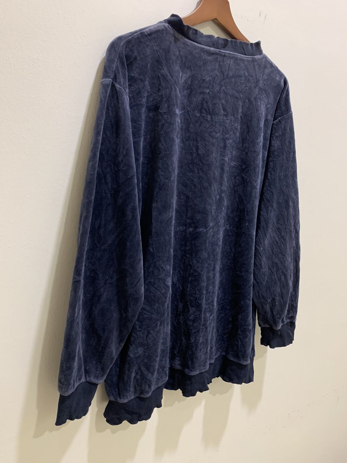 Designer × Velvet CODE ALMAN Vintage 90s Embroidery BigLogo Velvet Sweatshirt Size US L / EU 52-54 / 3 - 11 Thumbnail