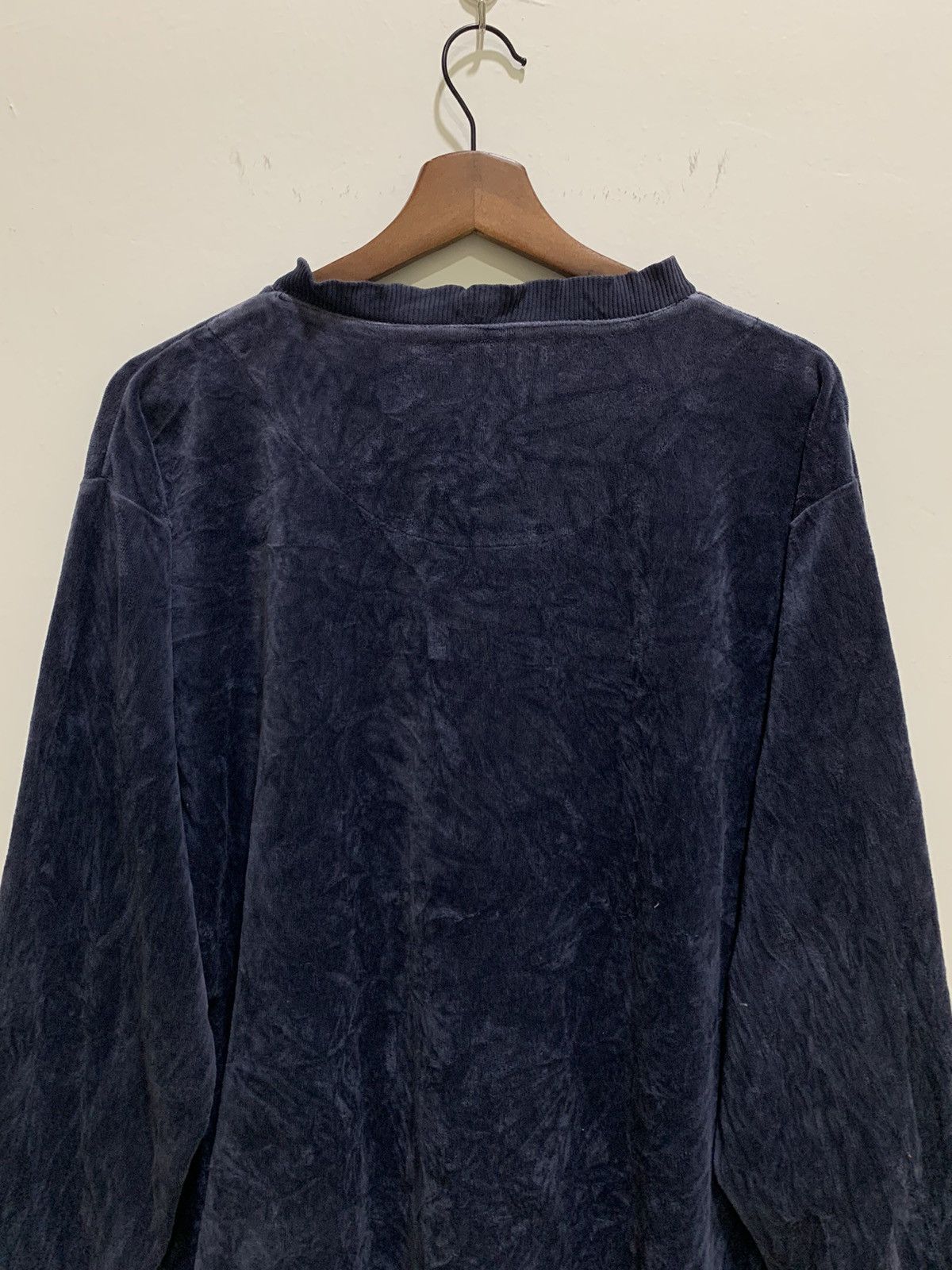 Designer × Velvet CODE ALMAN Vintage 90s Embroidery BigLogo Velvet Sweatshirt Size US L / EU 52-54 / 3 - 9 Thumbnail