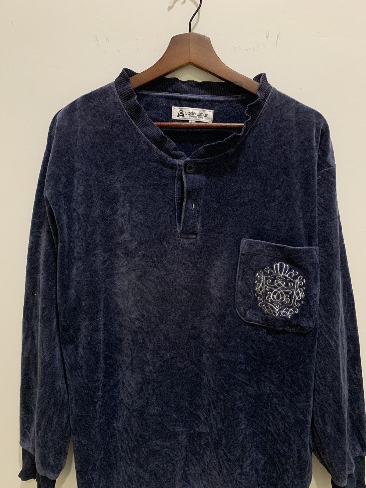 Designer × Velvet CODE ALMAN Vintage 90s Embroidery BigLogo Velvet Sweatshirt Size US L / EU 52-54 / 3 - 3 Thumbnail