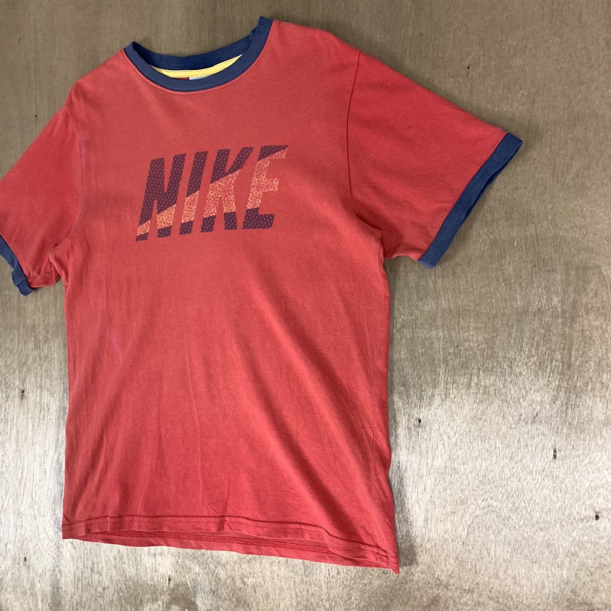American Stitch × Nike × Sports Specialties NIKE Ringer Swoosh Center Big Logo Graphic Sportwear Tshirt Size US S / EU 44-46 / 1 - 6 Thumbnail