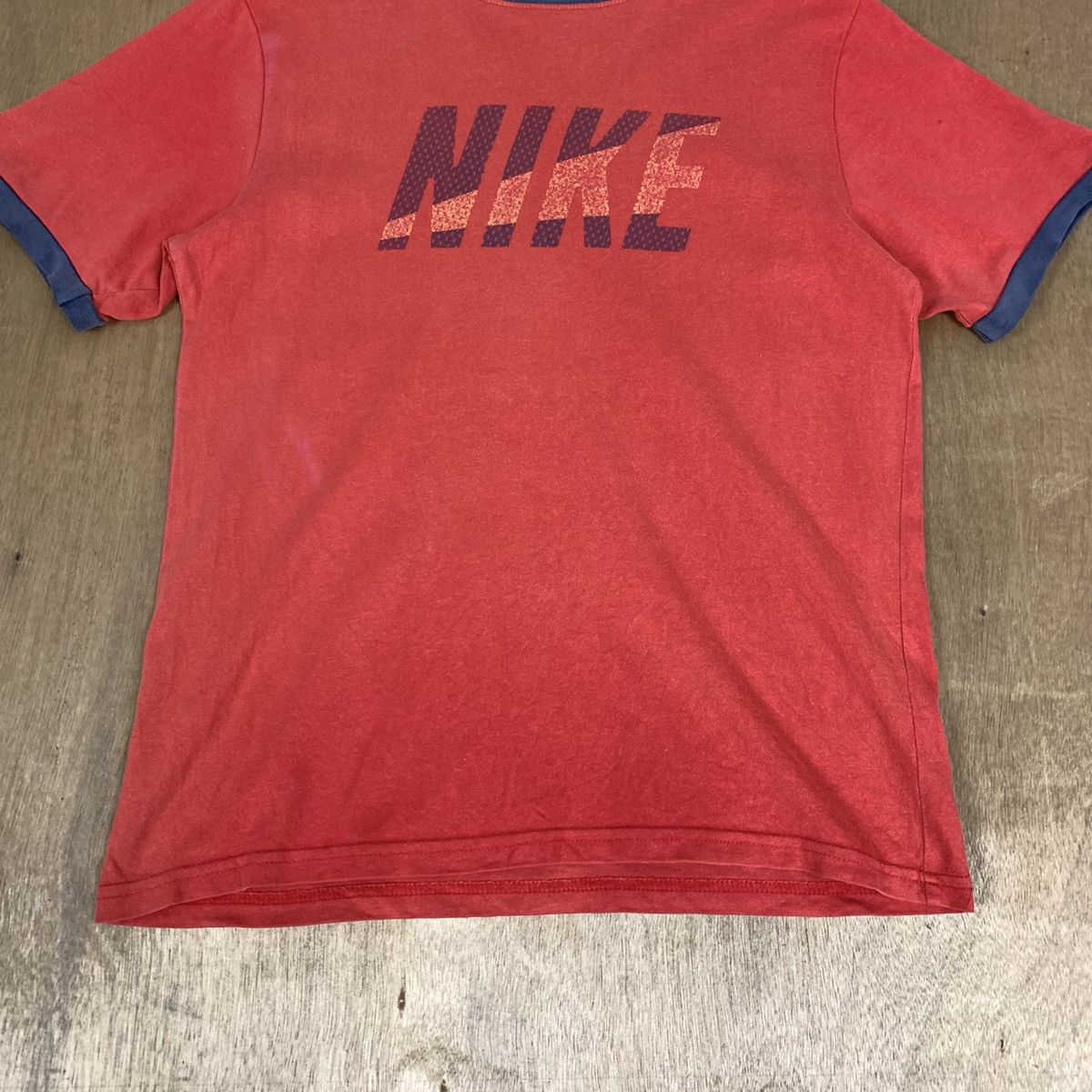 American Stitch × Nike × Sports Specialties NIKE Ringer Swoosh Center Big Logo Graphic Sportwear Tshirt Size US S / EU 44-46 / 1 - 4 Thumbnail