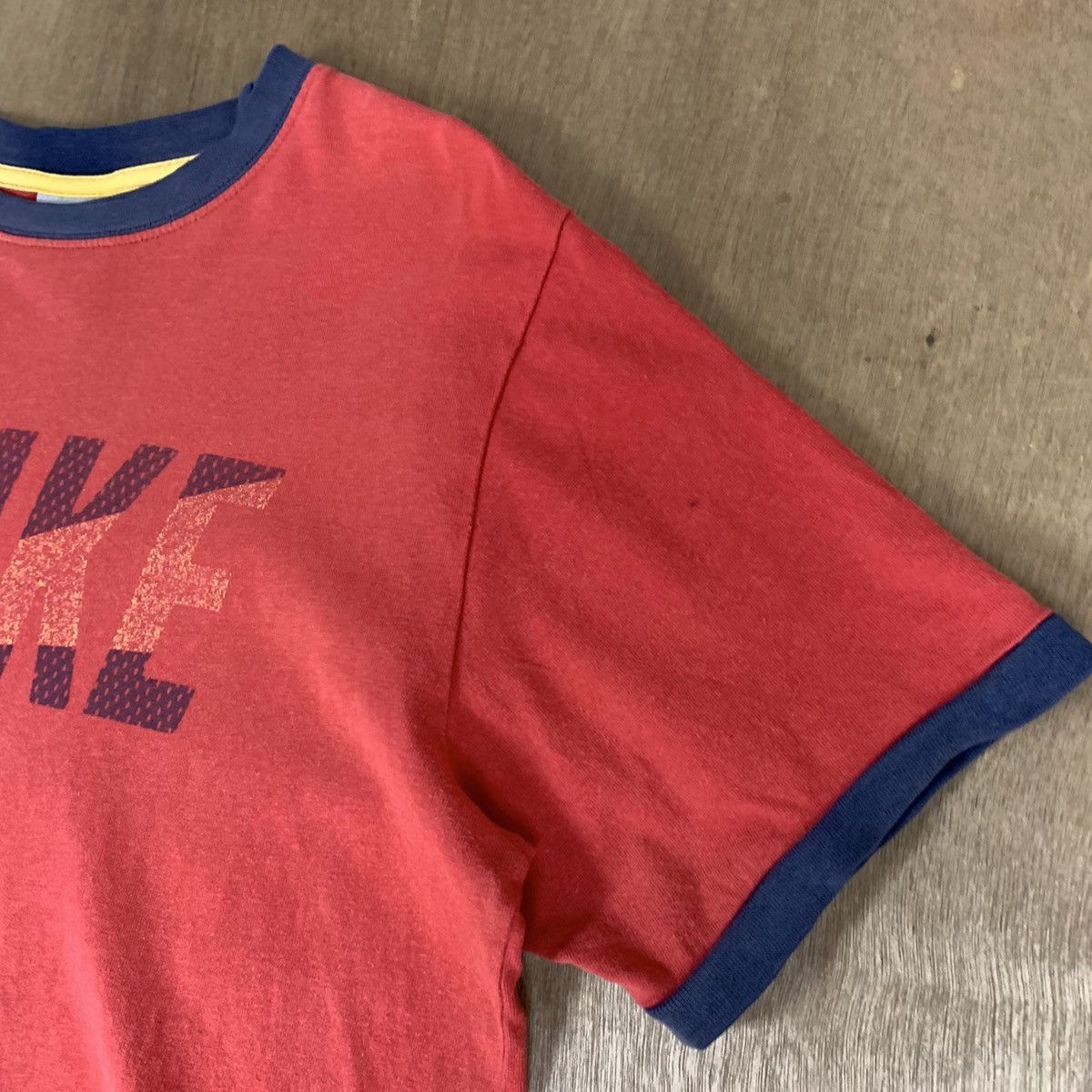 American Stitch × Nike × Sports Specialties NIKE Ringer Swoosh Center Big Logo Graphic Sportwear Tshirt Size US S / EU 44-46 / 1 - 9 Thumbnail