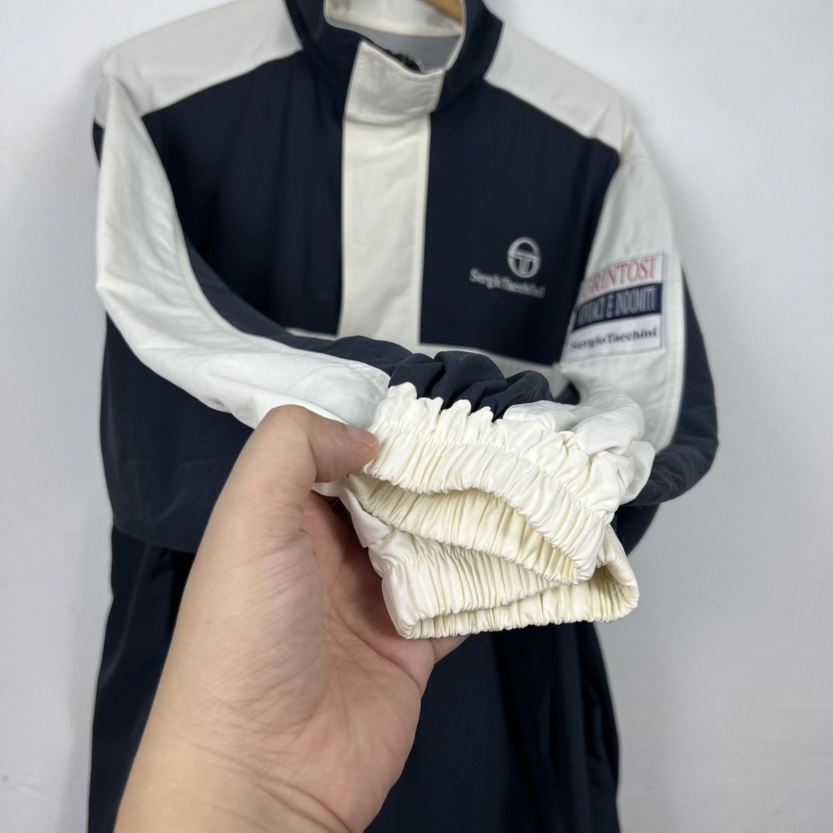 Sergio Tacchini Vintage 90s Sergio Tacchini Windbreaker Jacket J0057 Size US L / EU 52-54 / 3 - 3 Thumbnail