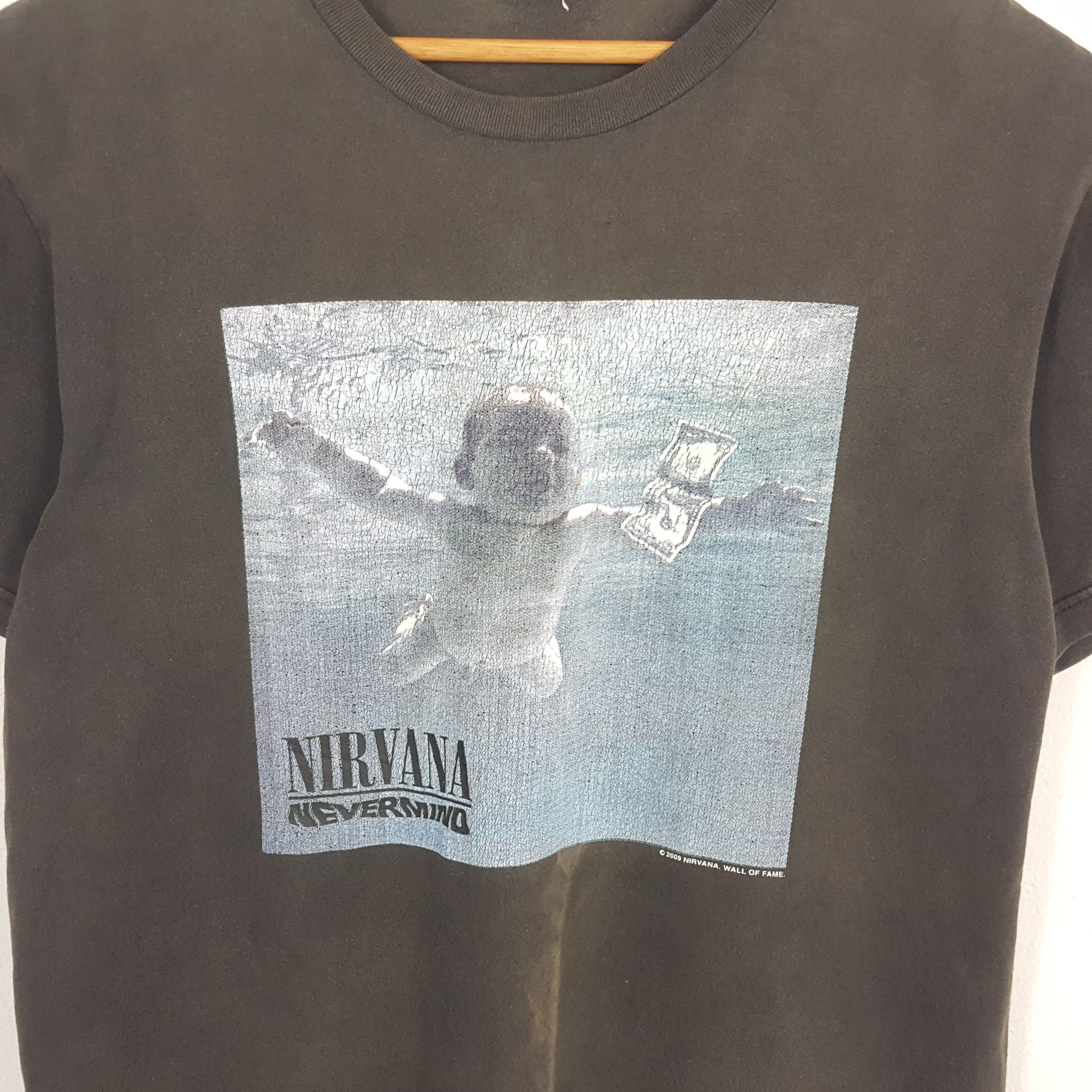 Band Tees × Nirvana × Vintage Vintage NIRVANA NEVERMIND American Rock Band Album T-Shirt Size US XL / EU 56 / 4 - 2 Thumbnail