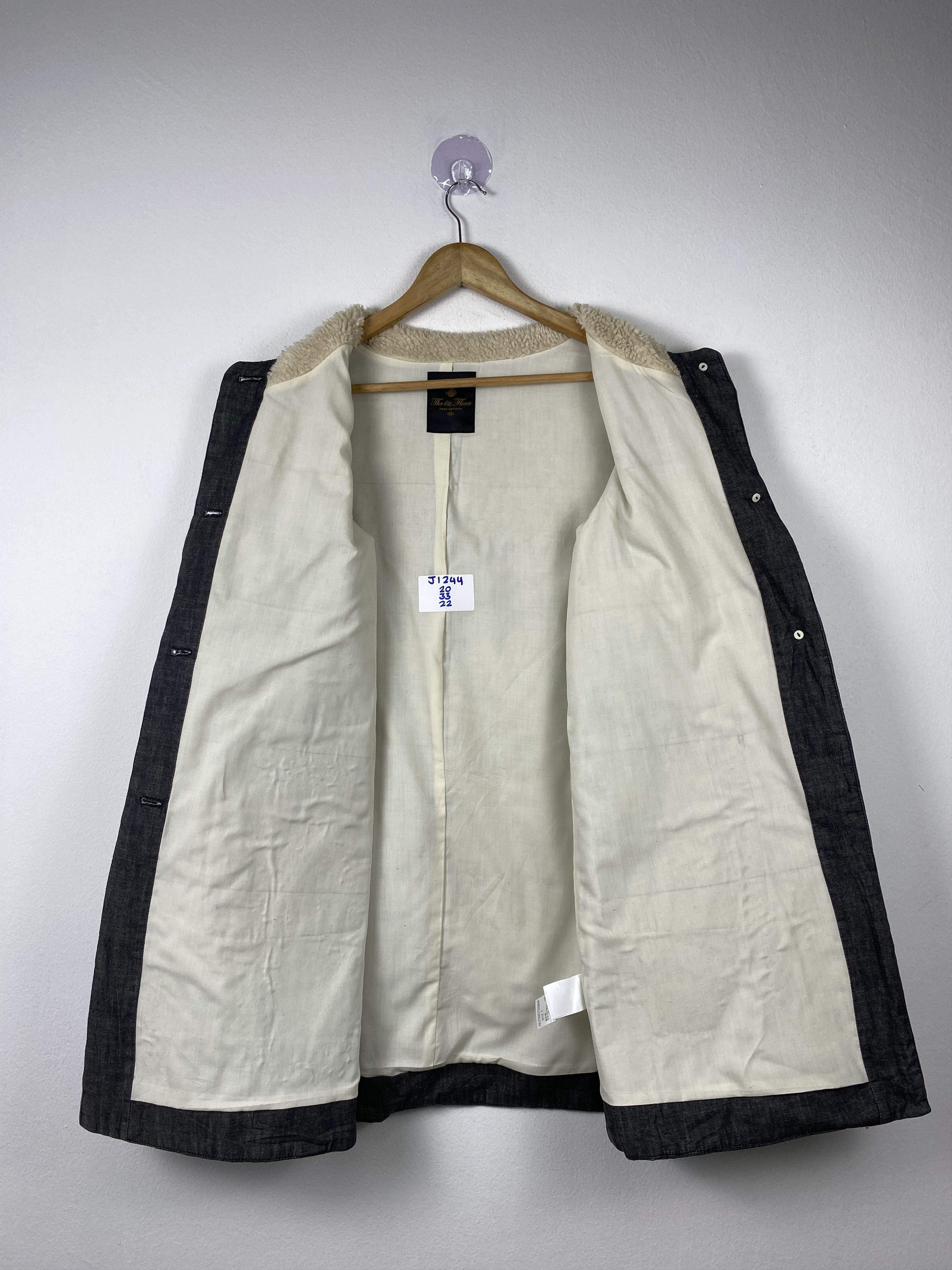Japanese Brand Vintage The 1st Floor Puffer Button Up Long Jacket J1240 Size 3XL / US 20-22 - 9 Thumbnail