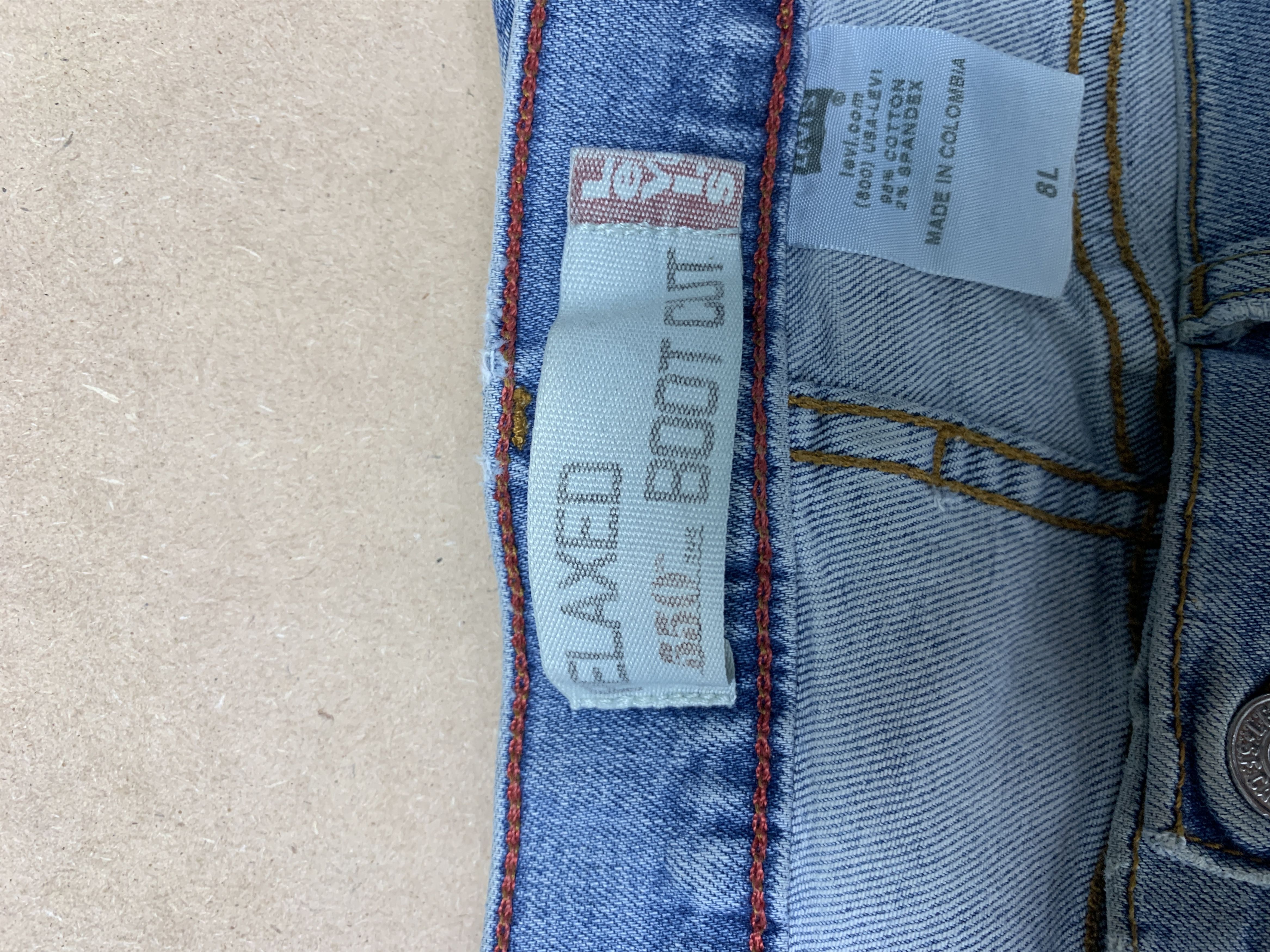 Levi's Vintage Levis 550 Boot Cut Stone Wash Jeans Size US 28 / EU 44 - 11 Thumbnail