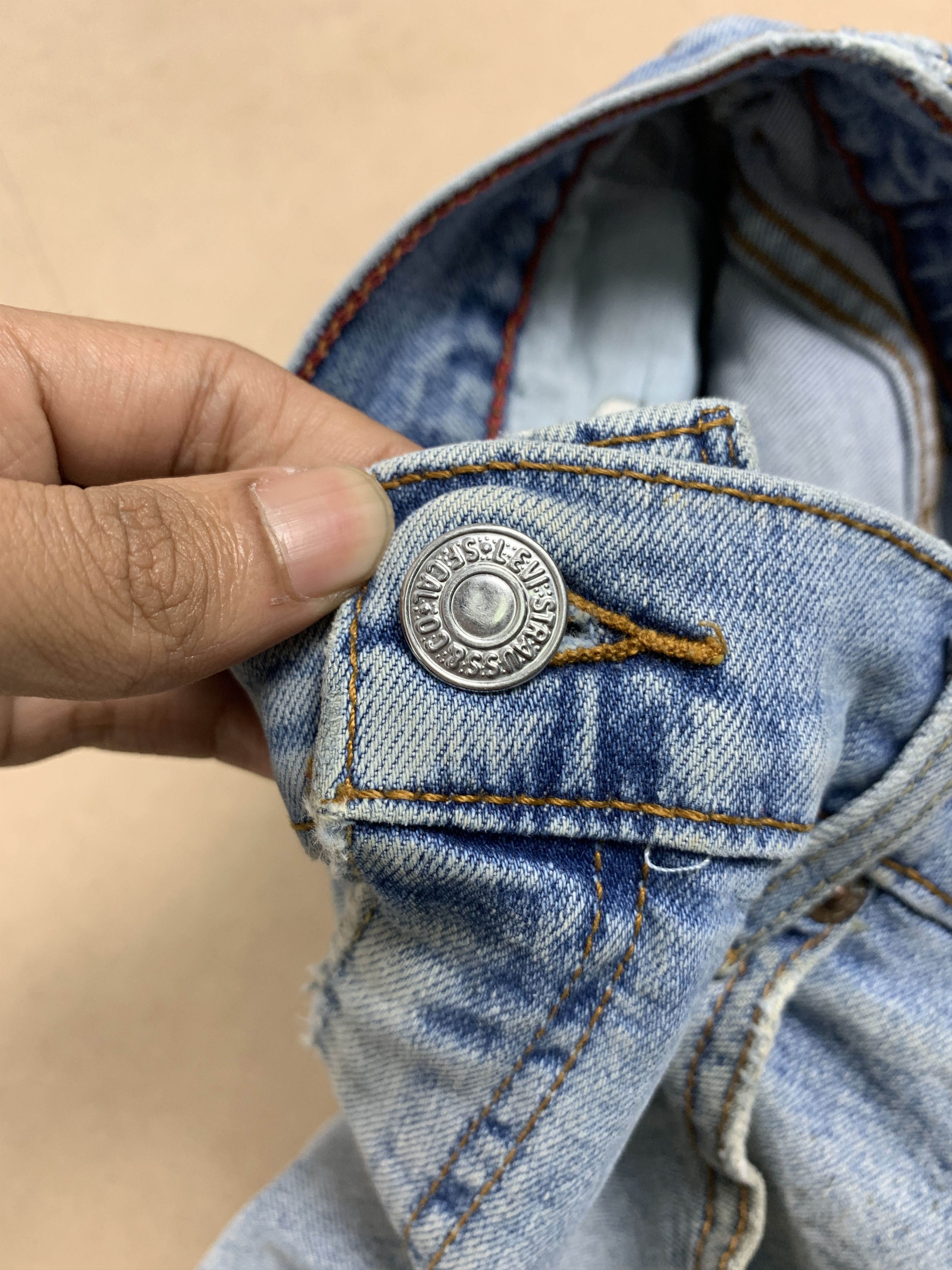 Levi's Vintage Levis 550 Boot Cut Stone Wash Jeans Size US 28 / EU 44 - 15 Thumbnail