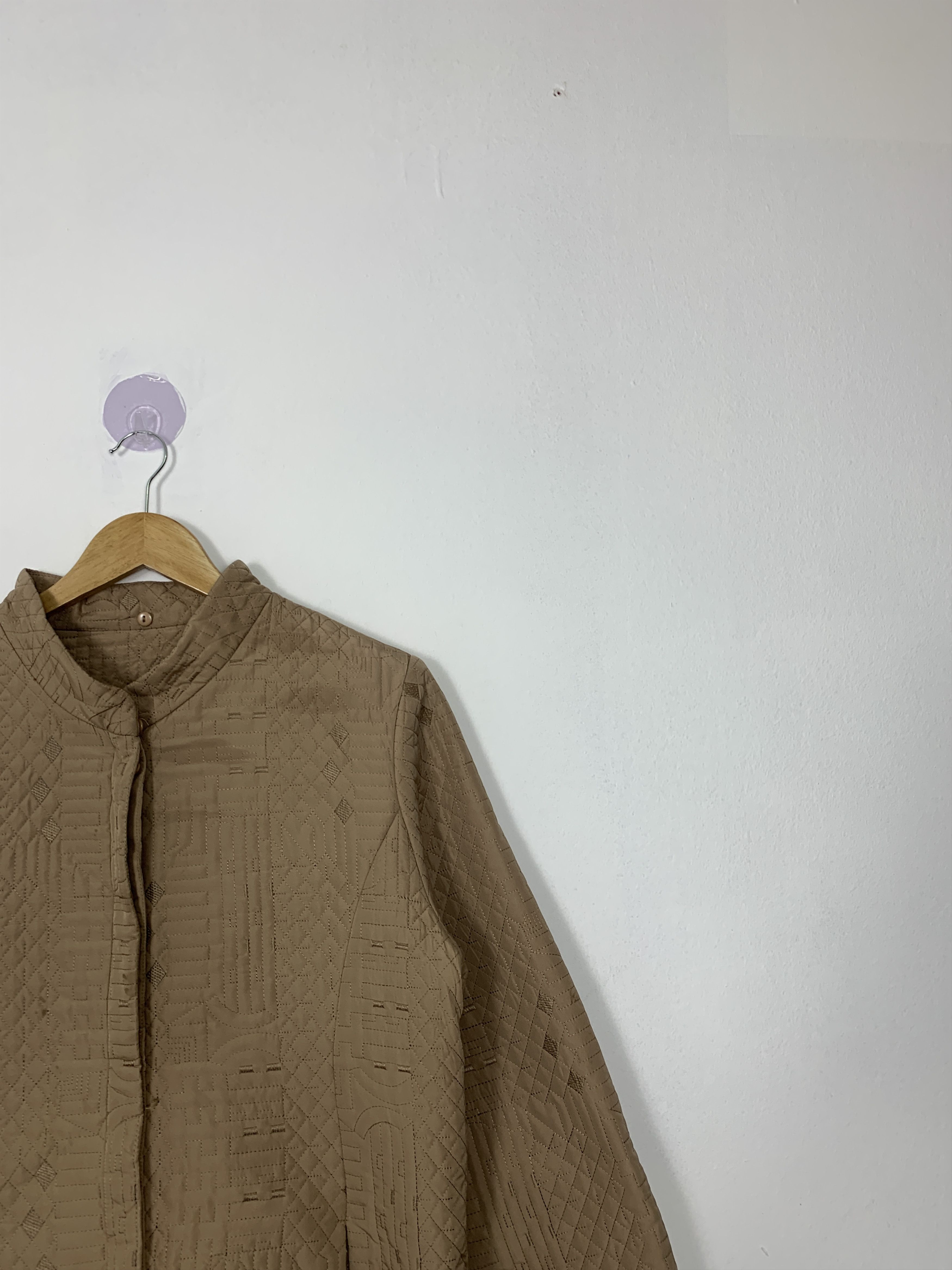 Japanese Brand × Vintage Vintage JAPANESE BRAND Quilted Leopard Pattern Lining Jacket Size S / US 4 / IT 40 - 4 Thumbnail
