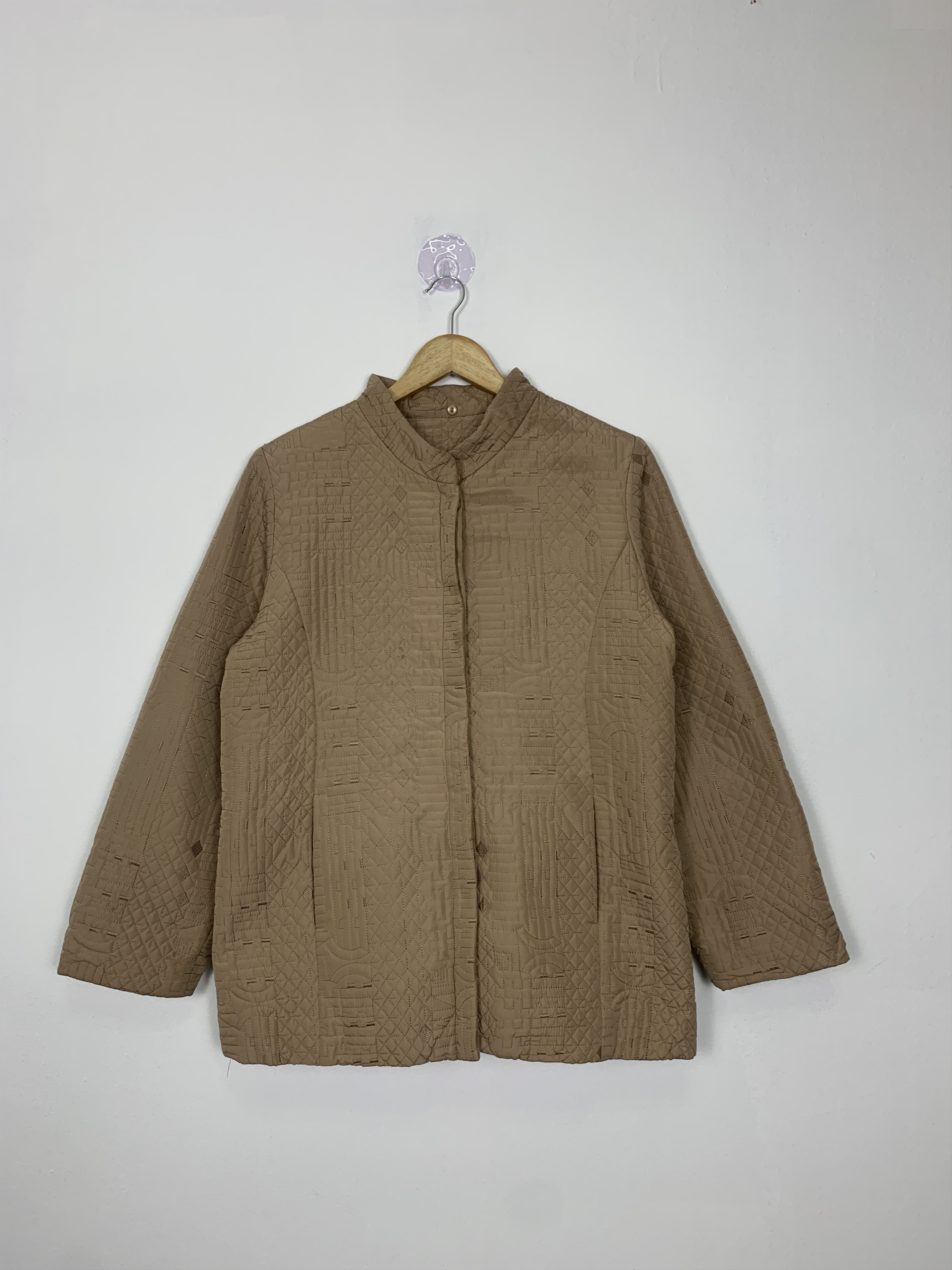 Japanese Brand × Vintage Vintage JAPANESE BRAND Quilted Leopard Pattern Lining Jacket Size S / US 4 / IT 40 - 1 Thumbnail