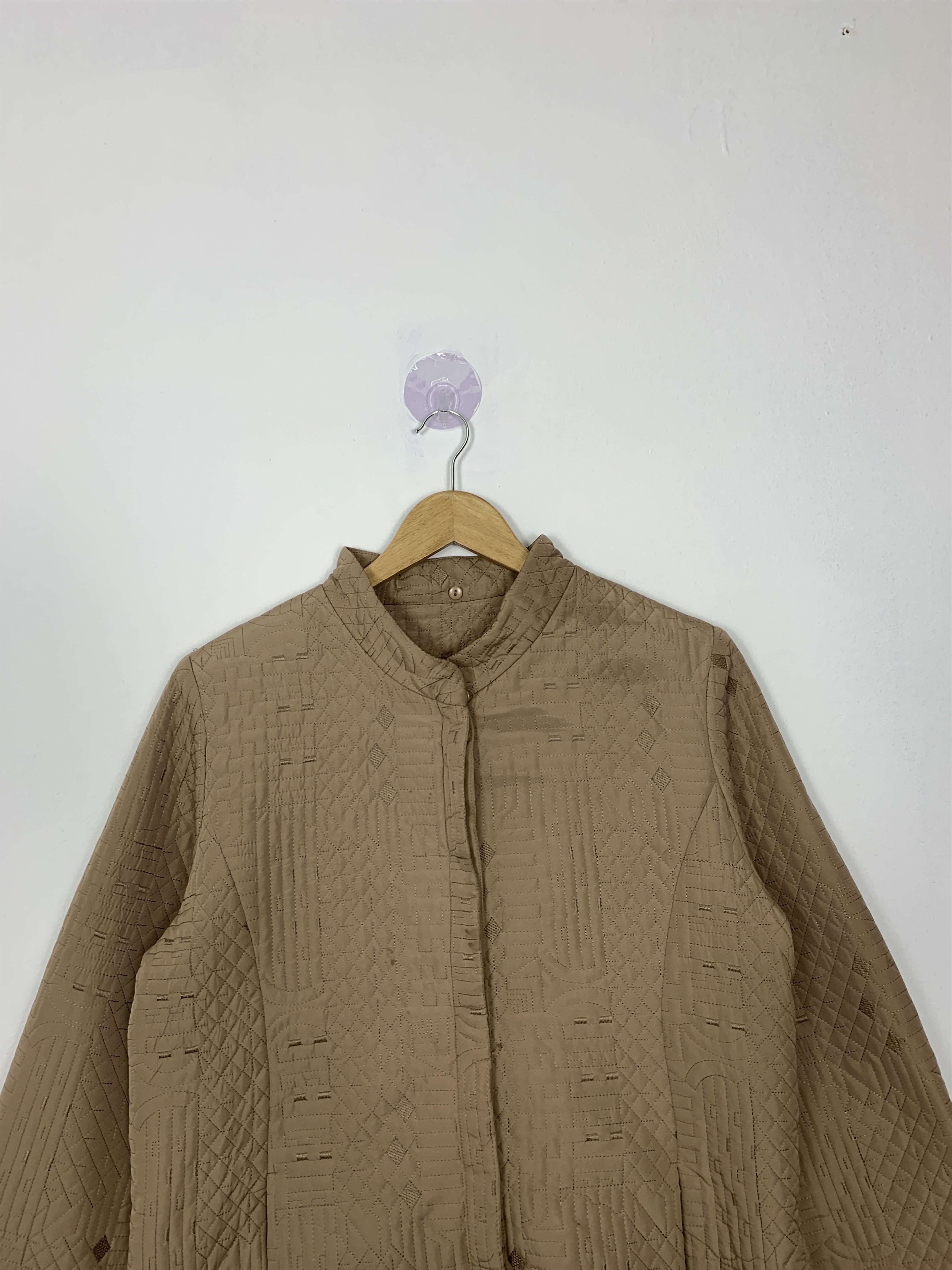Japanese Brand × Vintage Vintage JAPANESE BRAND Quilted Leopard Pattern Lining Jacket Size S / US 4 / IT 40 - 3 Thumbnail