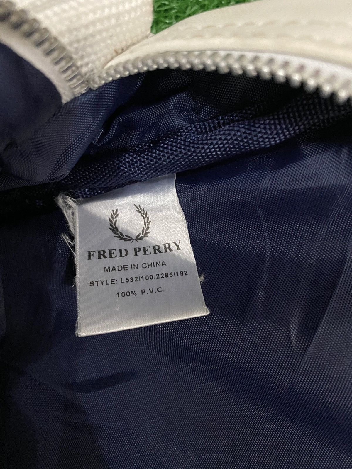 Fred Perry × Vintage Vintage 90’s Fred Perry Messenger bag Size ONE SIZE - 8 Thumbnail
