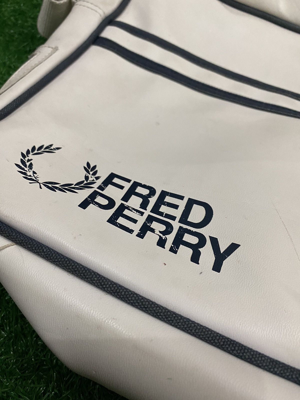 Fred Perry × Vintage Vintage 90’s Fred Perry Messenger bag Size ONE SIZE - 3 Thumbnail