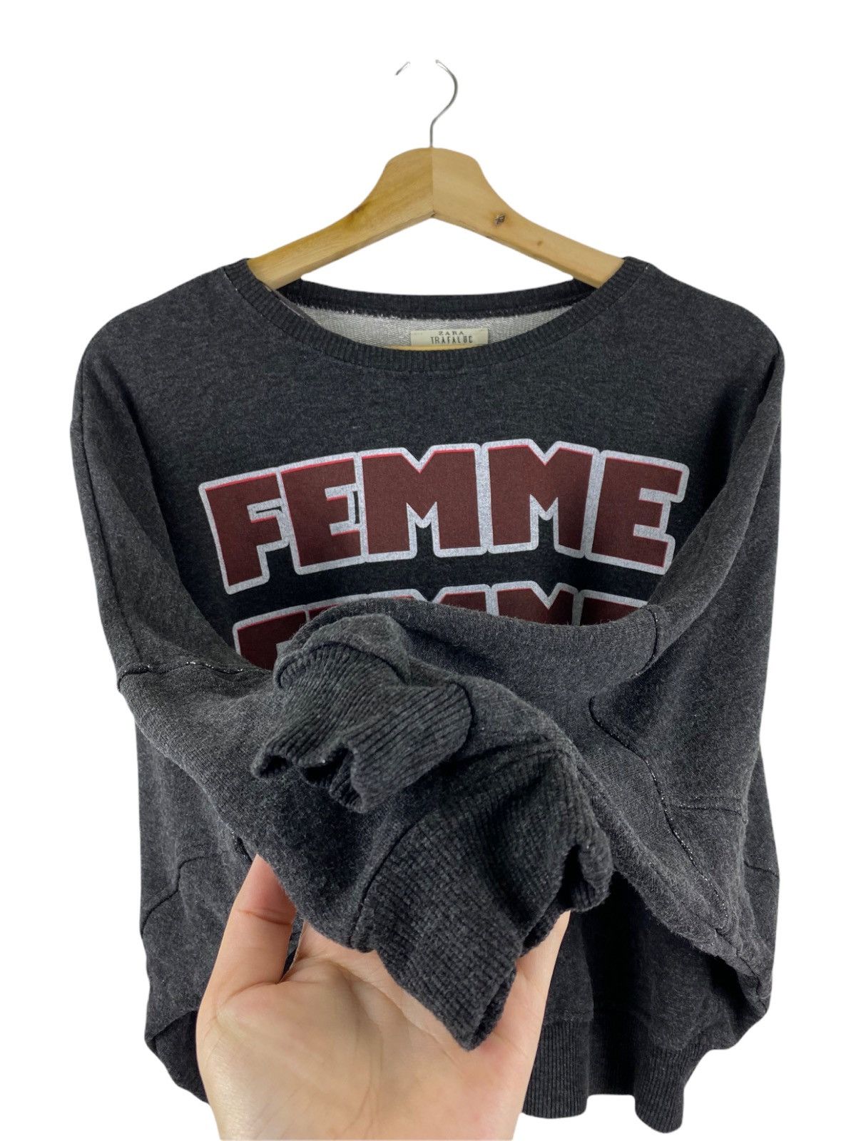 Zara FEMME ZARA CROPPED SWEATSHIRT Size US M / EU 48-50 / 2 - 3 Thumbnail