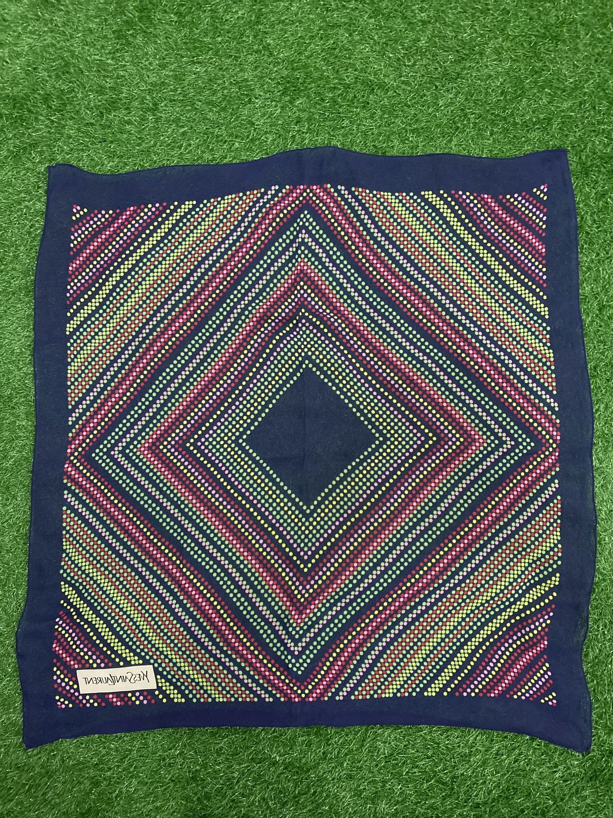 Yves Saint Laurent YVES SAINT LAURENT SCARF NICE DESIGN Size ONE SIZE - 5 Thumbnail