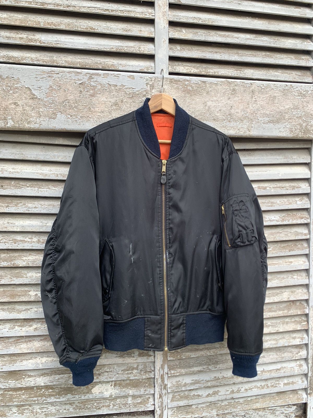 Vintage Vintage THRASHED Paint Splatter UNIQLO MA-1 Bomber Jacket Size US M / EU 48-50 / 2 - 3 Thumbnail