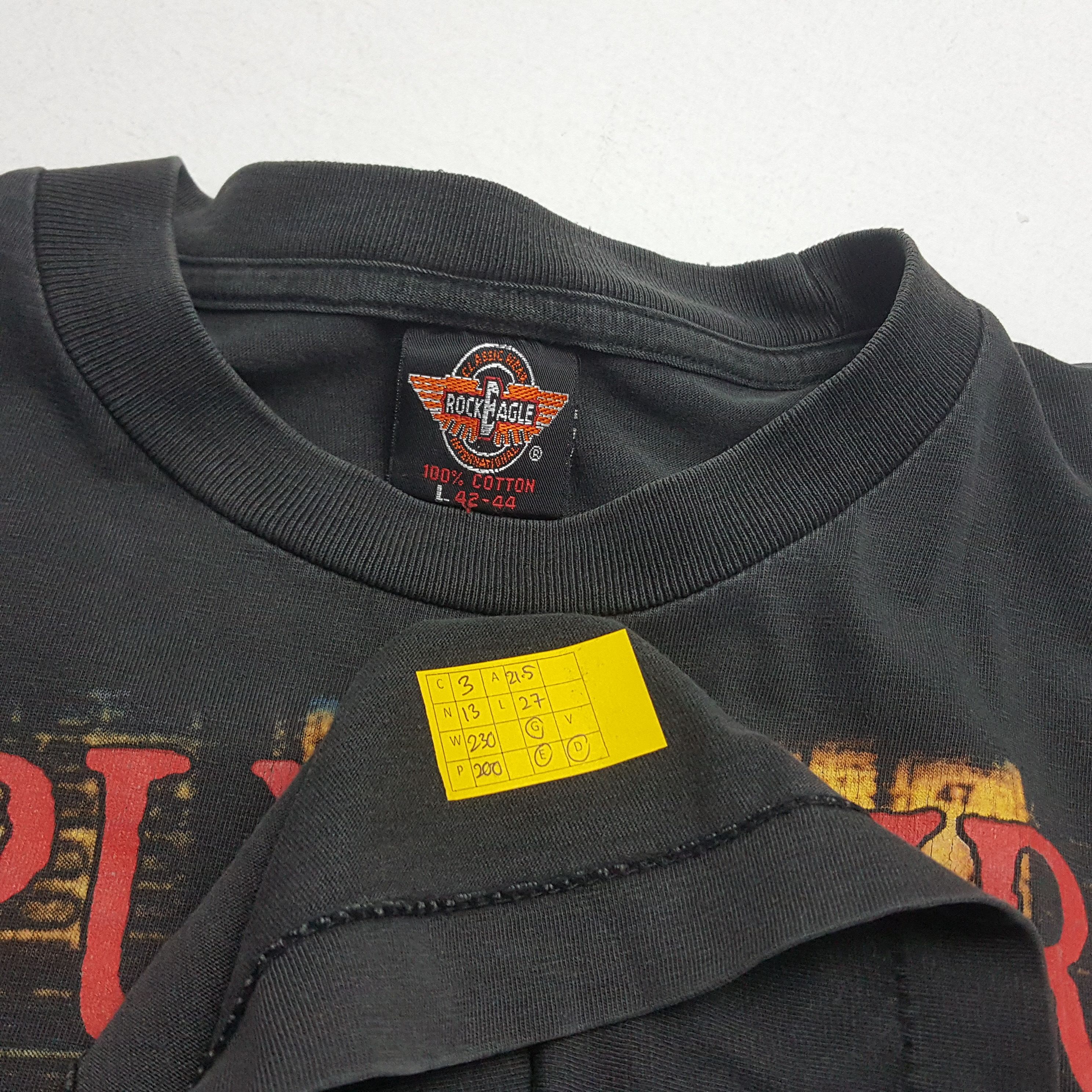 Band Tees × Vintage Vintage 90's SEPULTURA Brazilian Heavy Metal Band Tour Tees Size US L / EU 52-54 / 3 - 5 Thumbnail