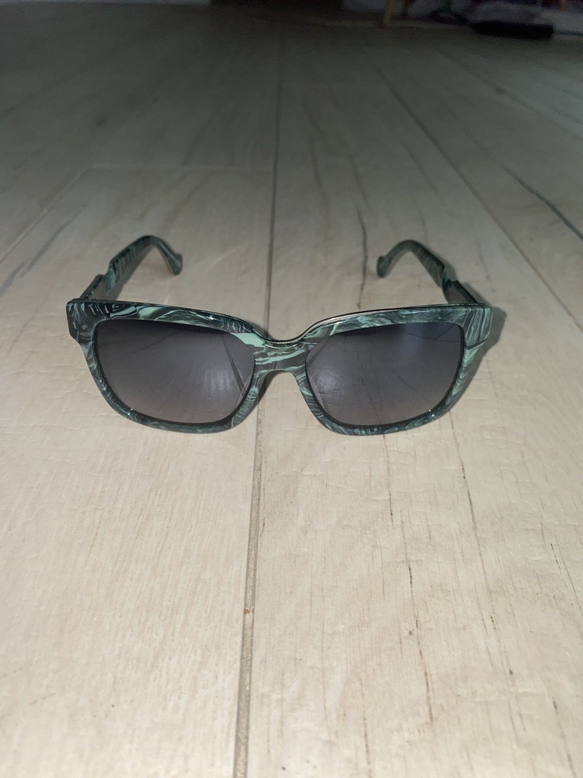 Balenciaga Balenciaga BA 53 61B Marble Geen Twisted Sunglasses Size ONE SIZE - 4 Thumbnail