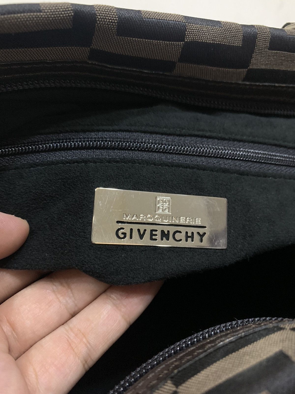 Givenchy VINTAGE GIVENCHY MAROQUINERIE FULL MONOGRAM DUFFLE BAG Size ONE SIZE - 7 Thumbnail