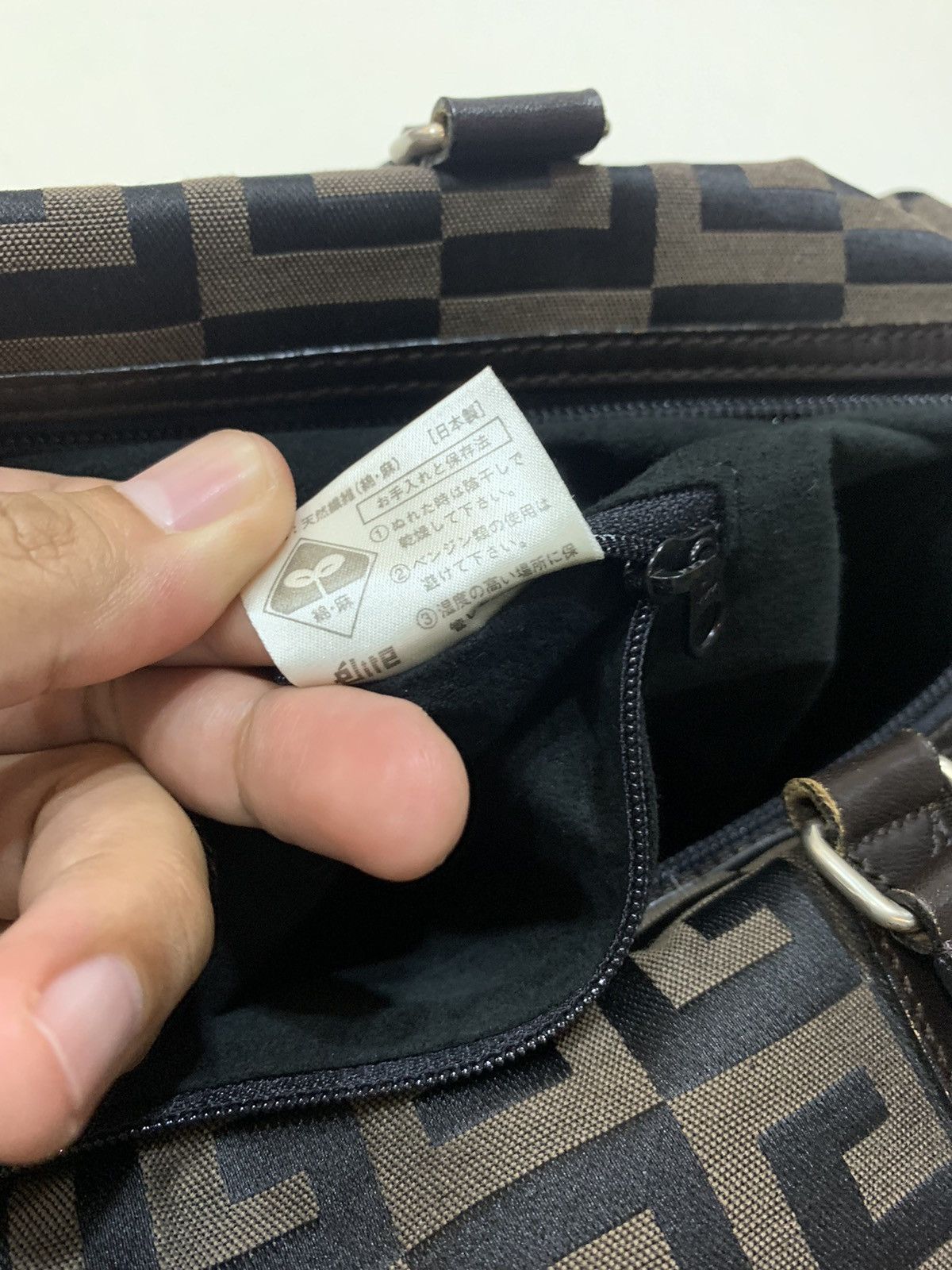 Givenchy VINTAGE GIVENCHY MAROQUINERIE FULL MONOGRAM DUFFLE BAG Size ONE SIZE - 9 Thumbnail