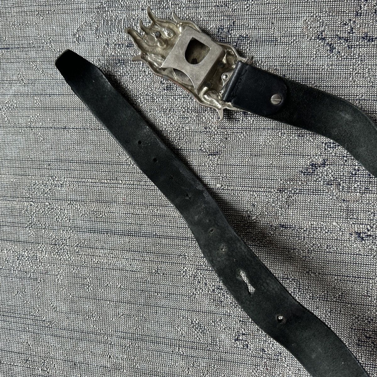 AC/DC × Band Tees × Vintage VINTAGE AC/DC LEATHER METAL BELT Size ONE SIZE - 7 Thumbnail
