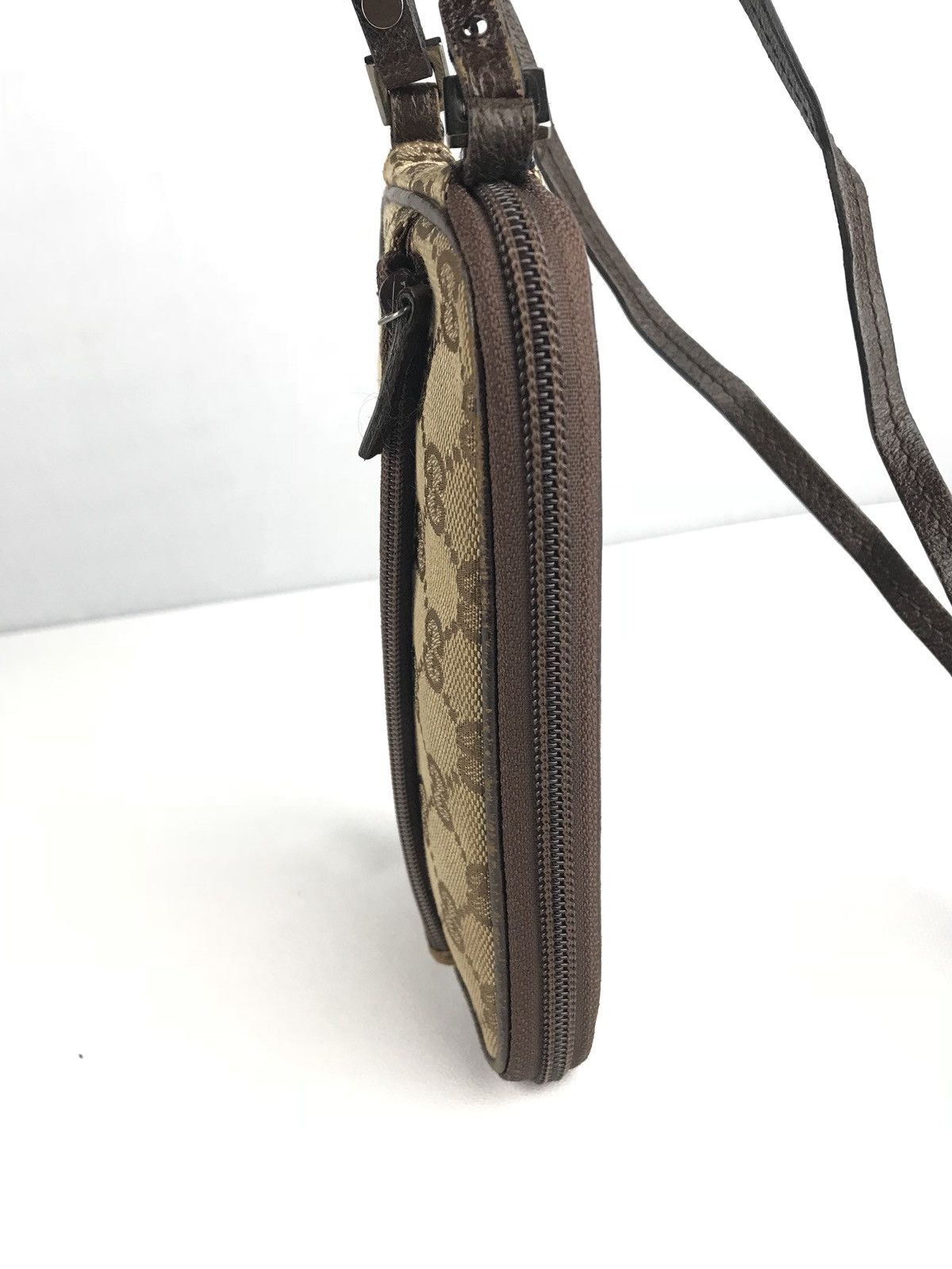 Gucci 🔥Rare item🔥Gucci GG Monogram mini slingbag Size ONE SIZE - 23 Thumbnail