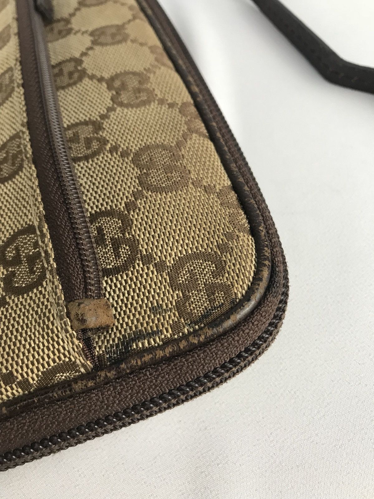 Gucci 🔥Rare item🔥Gucci GG Monogram mini slingbag Size ONE SIZE - 13 Thumbnail