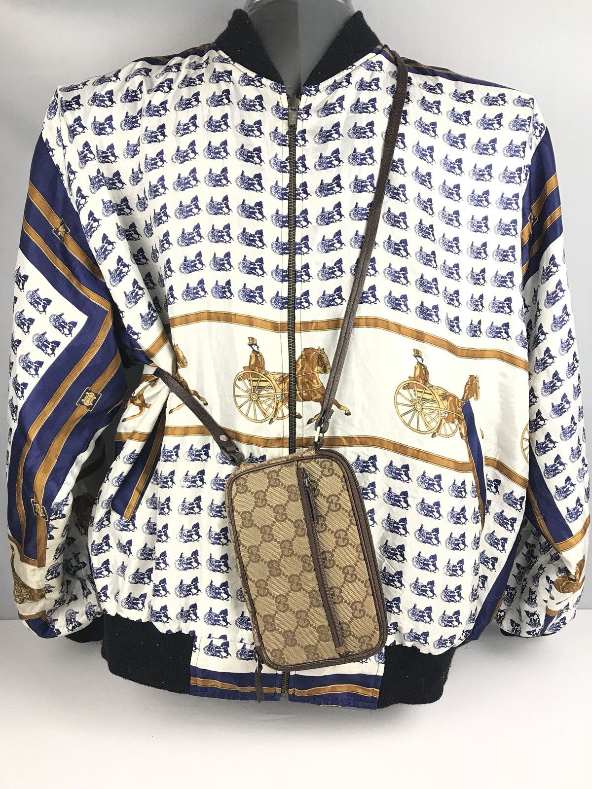 Gucci 🔥Rare item🔥Gucci GG Monogram mini slingbag Size ONE SIZE - 24 Thumbnail