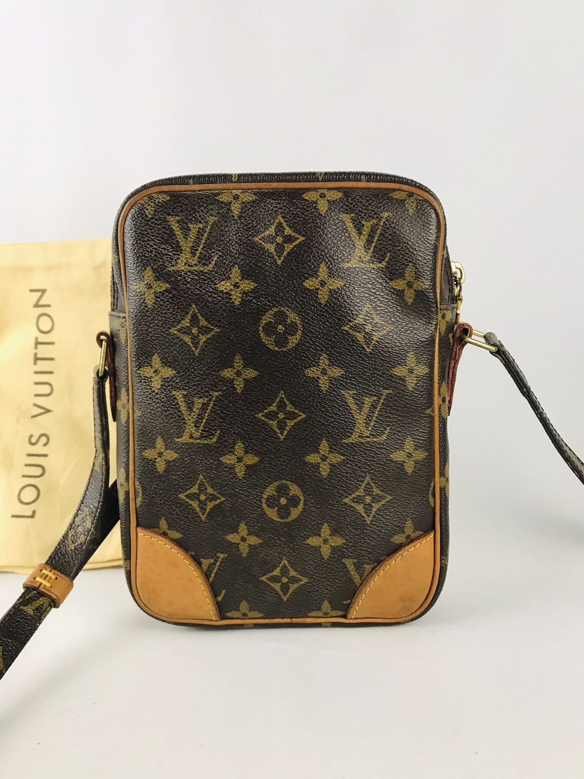 Louis Vuitton 🔥Hot item🔥Auth Louis Vuitton Danube Cross #675 Size ONE SIZE - 5 Thumbnail